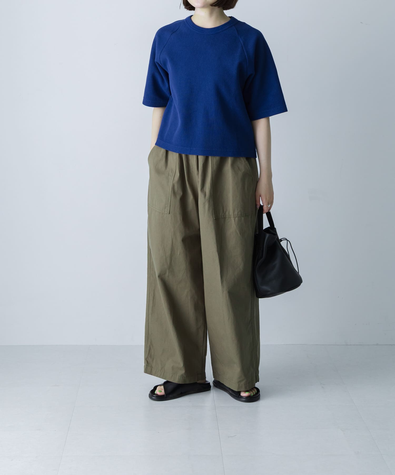 KHAKI