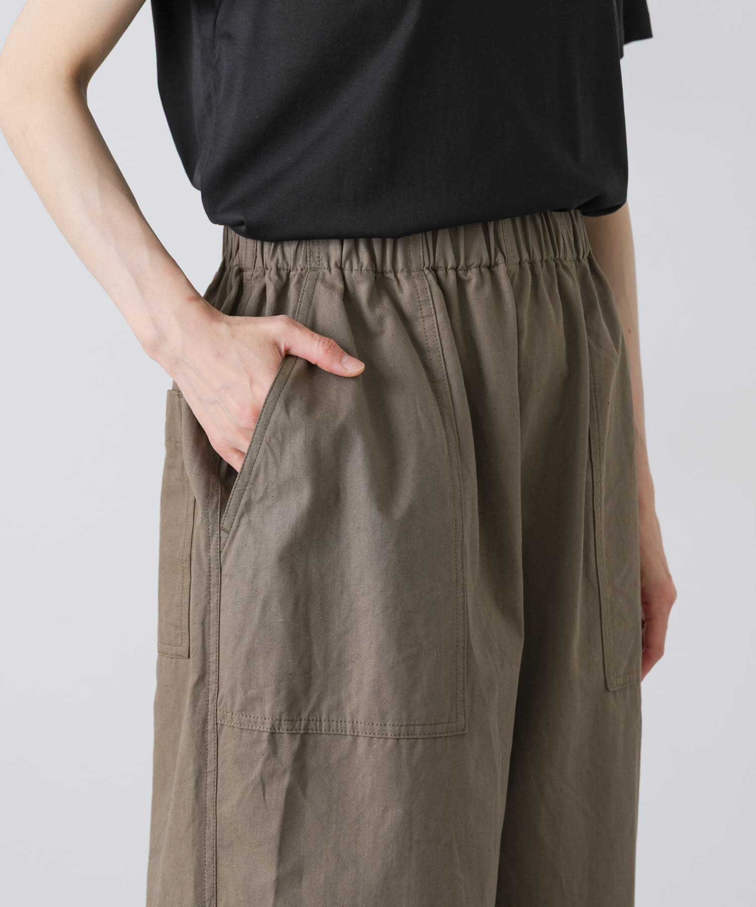 KHAKI