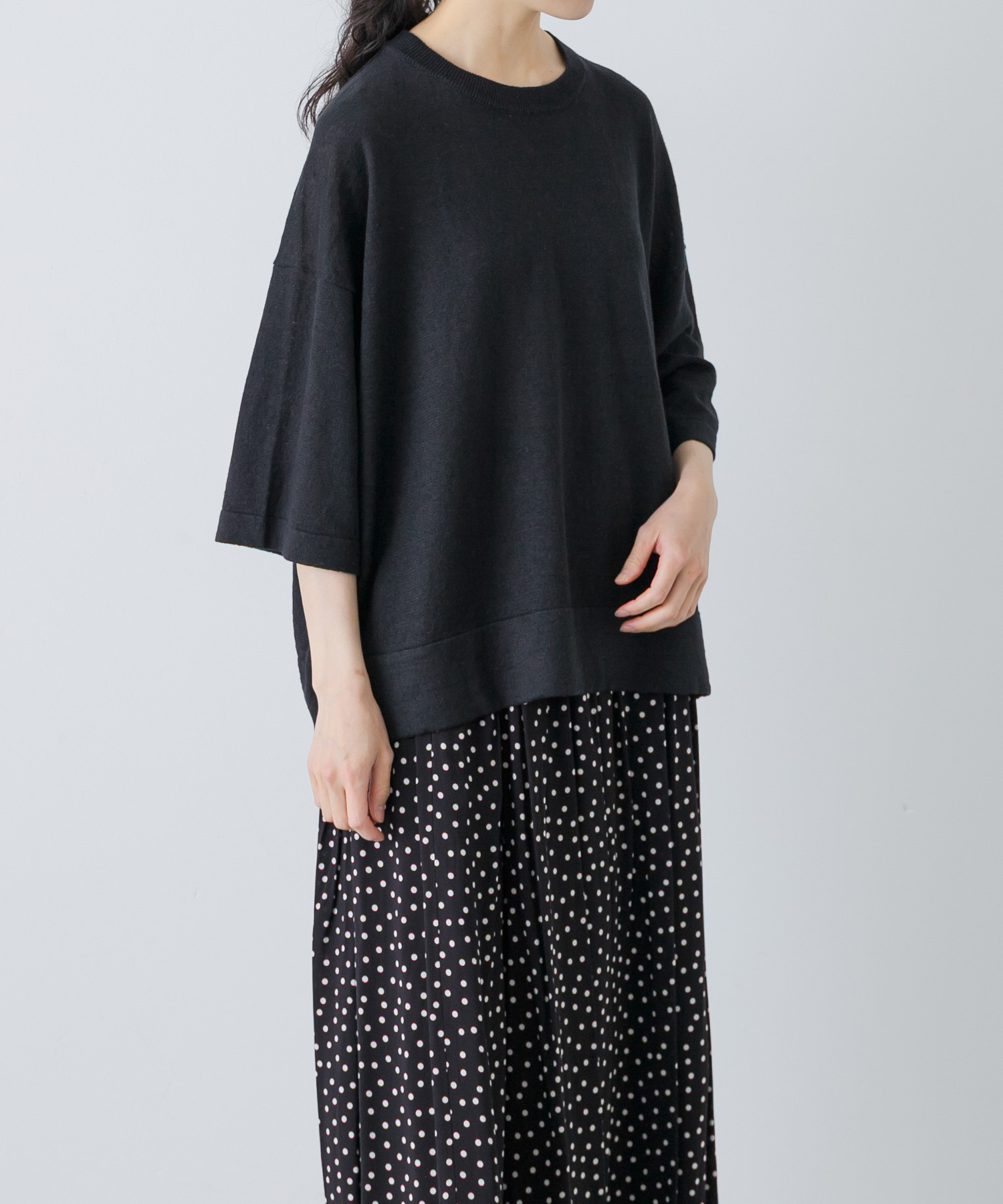 リネン半袖クルーネックニット