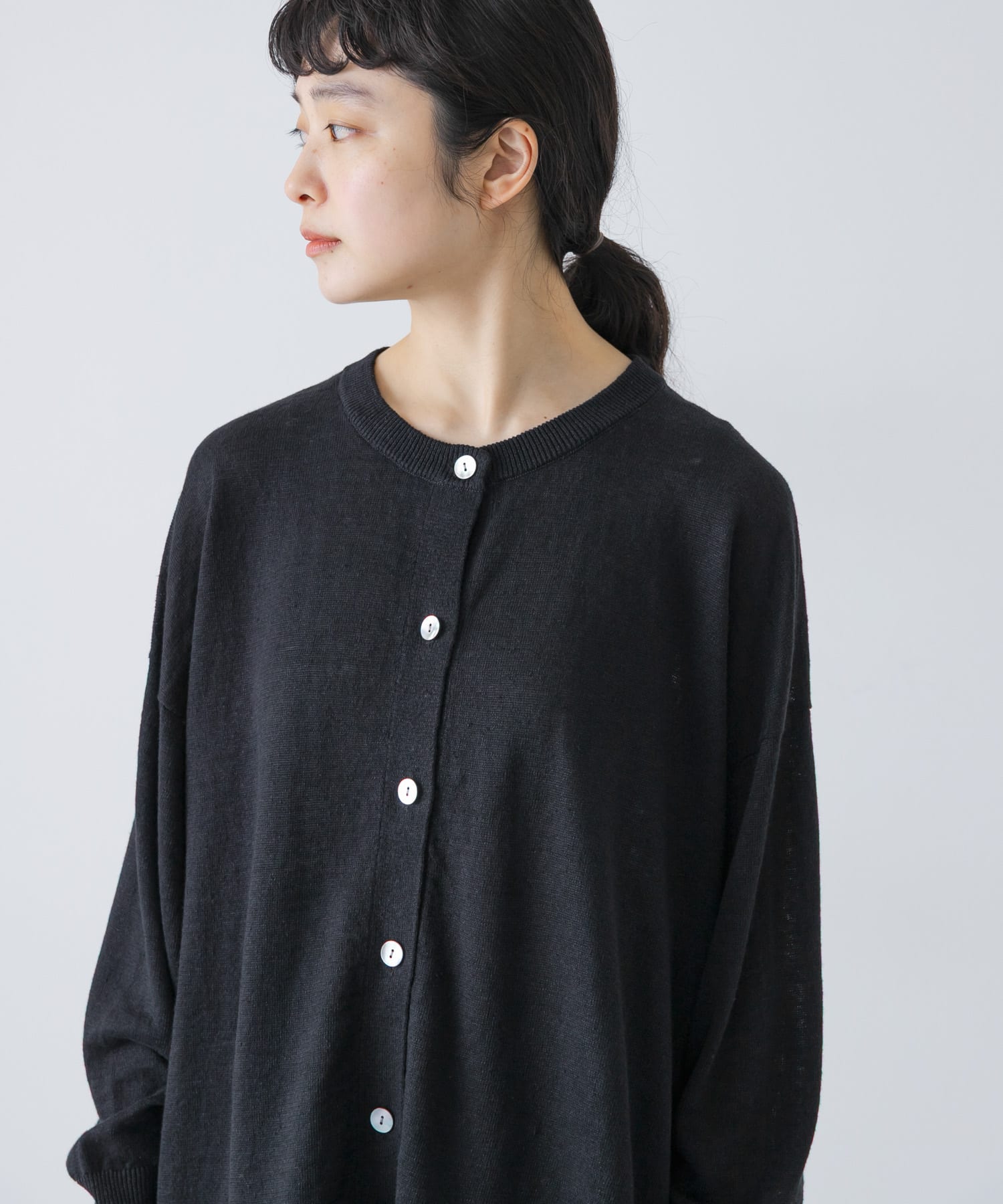 リネンワイドクルーネックカーディガン(Free BLACK): トップス｜URBAN
