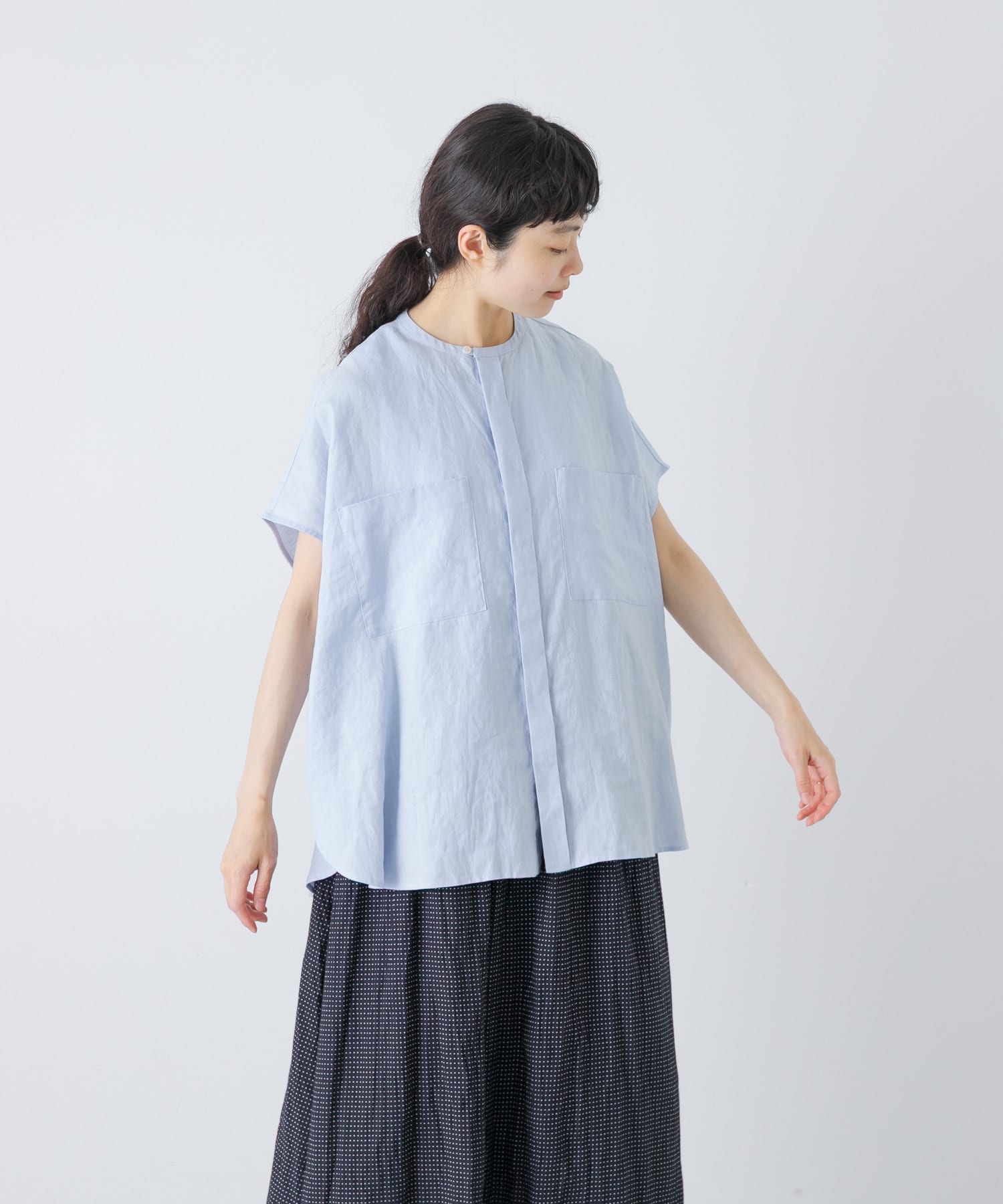 LIGHT BLUE