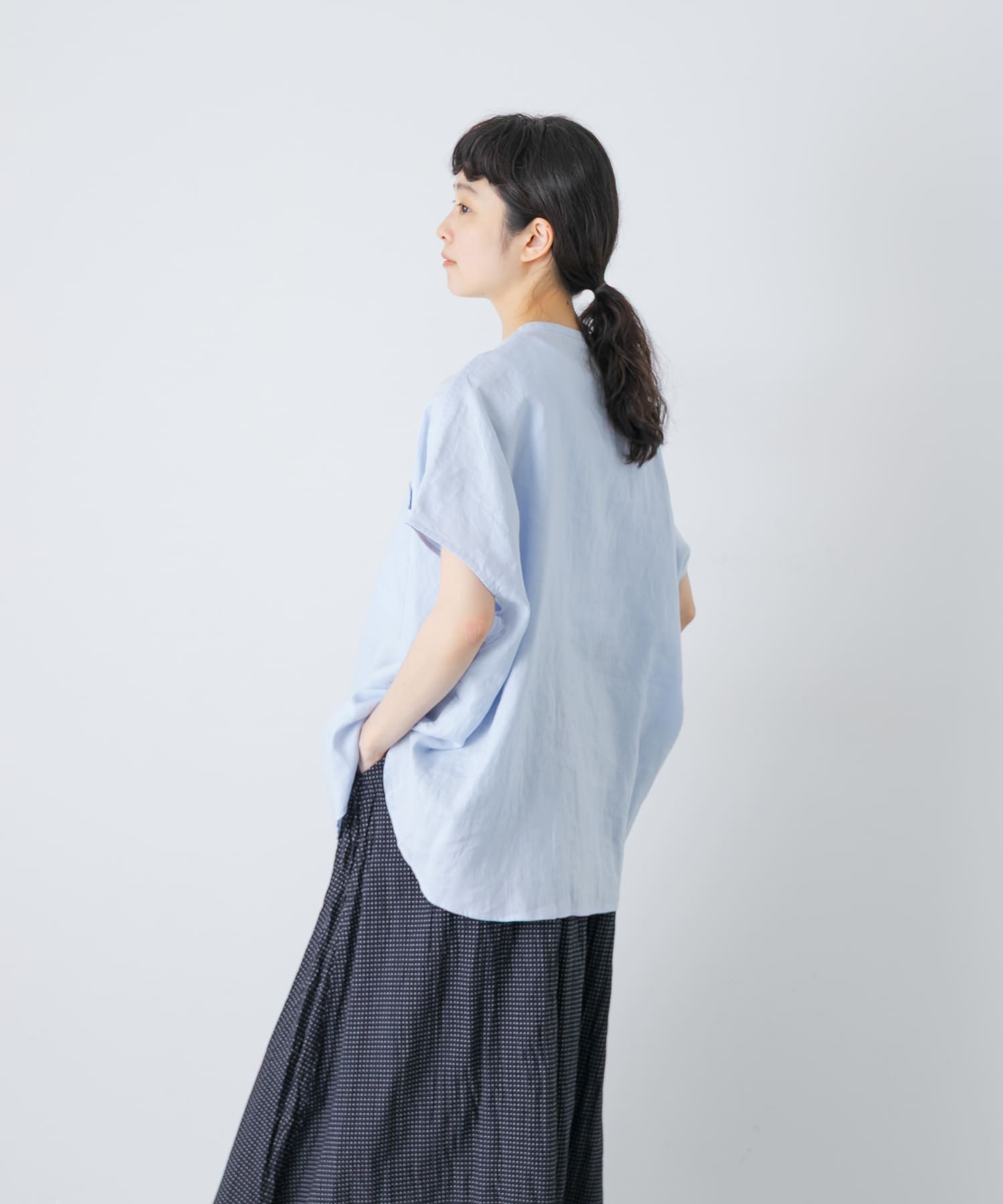 LIGHT BLUE