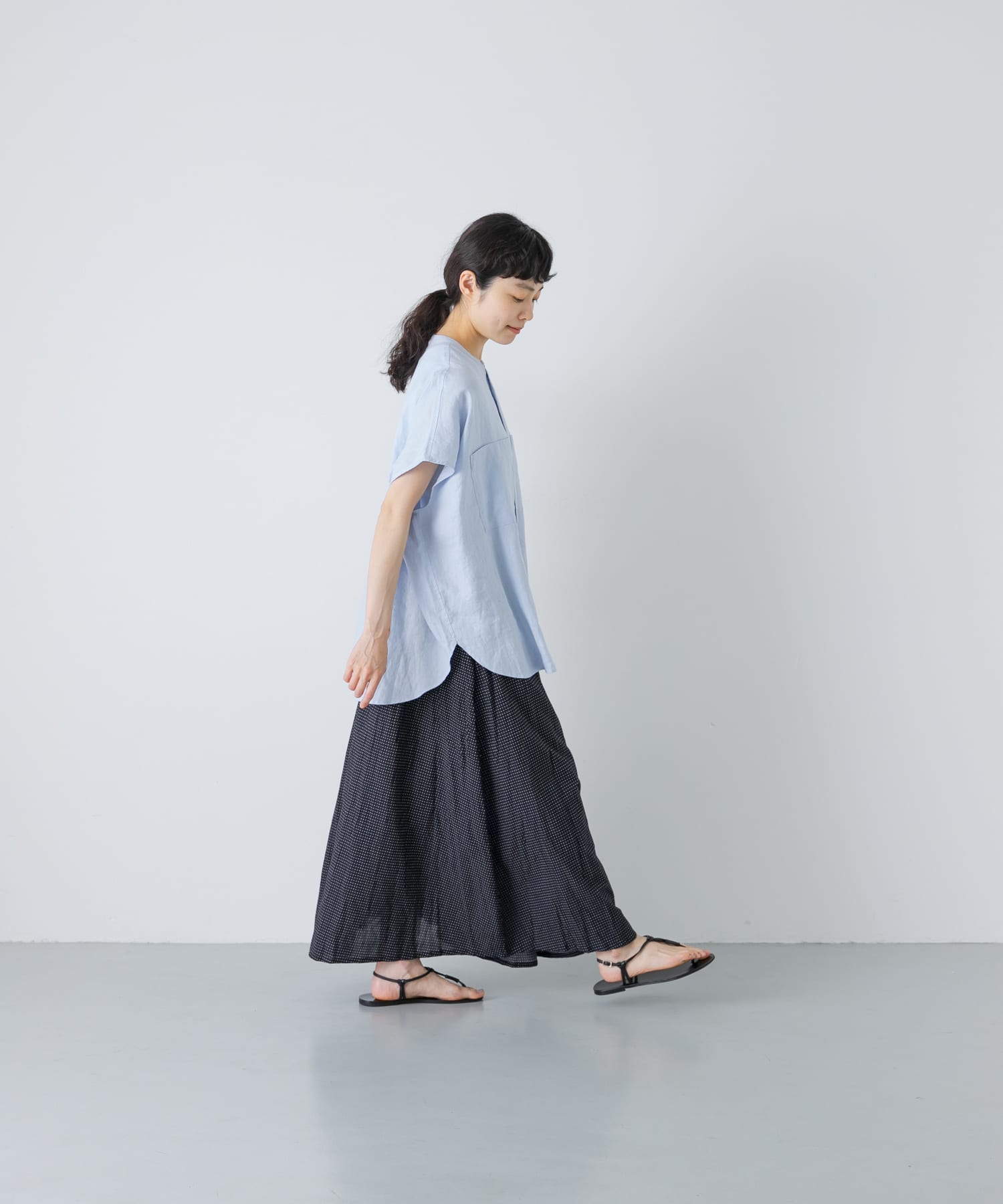 LIGHT BLUE