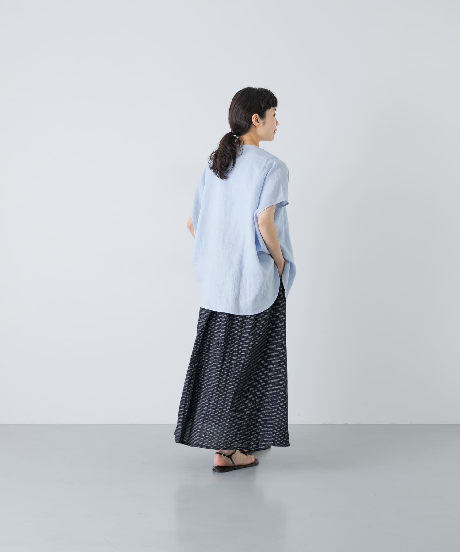 LIGHT BLUE