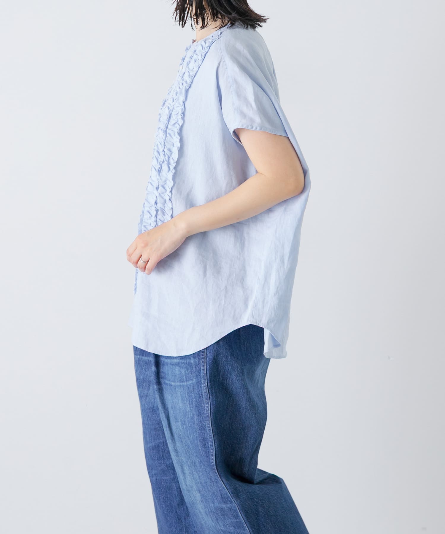 LIGHT BLUE