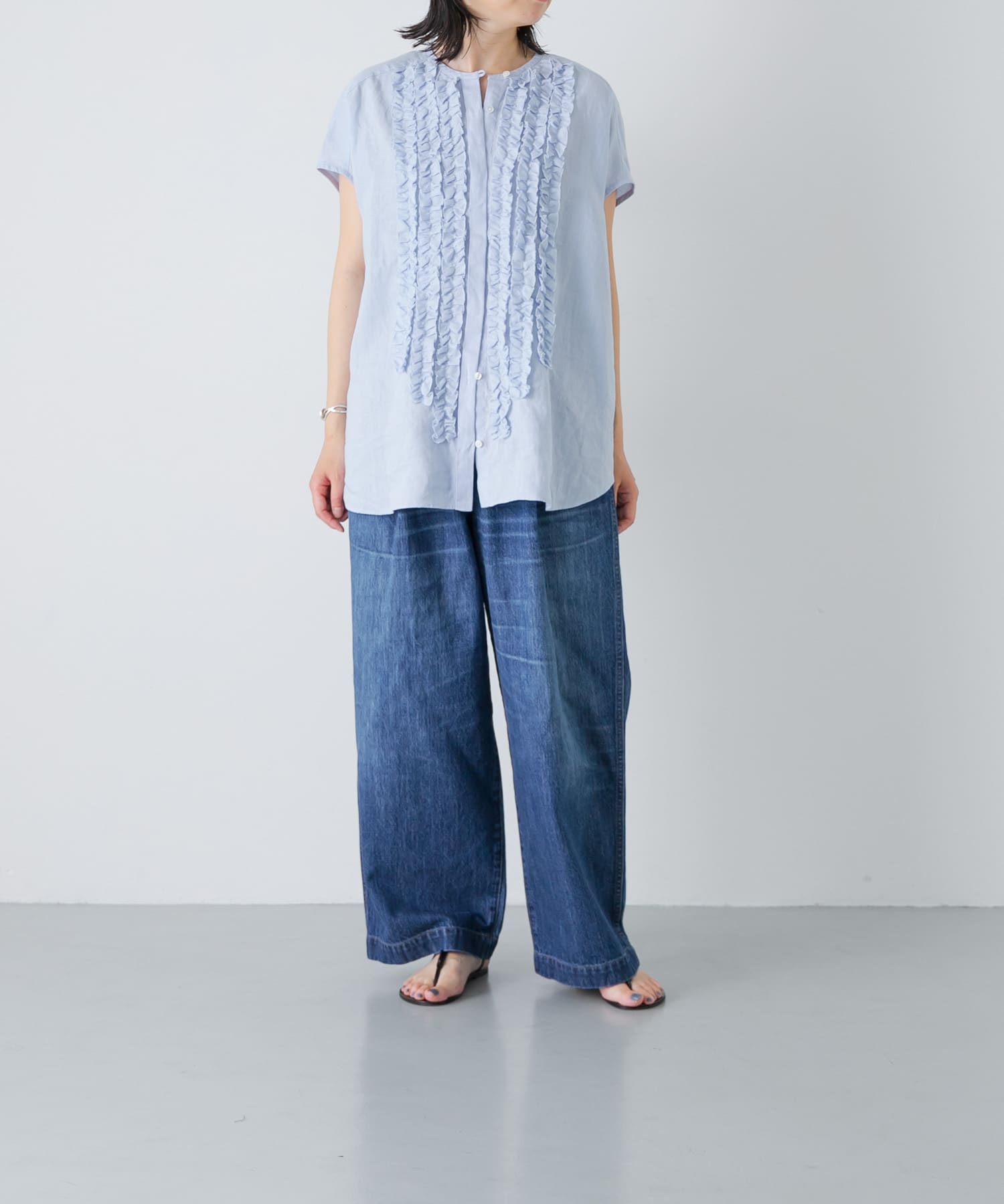 LIGHT BLUE