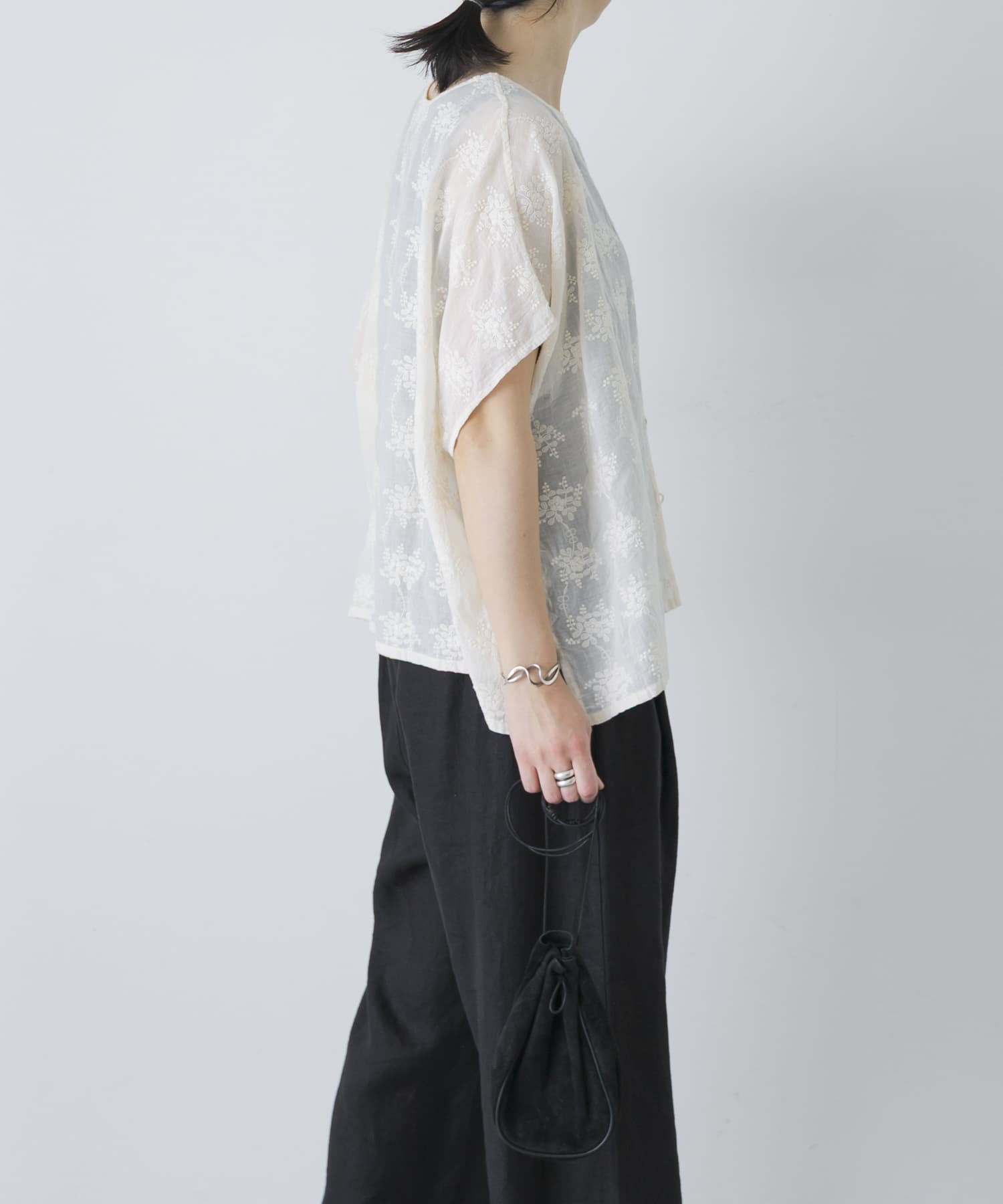 IVORY