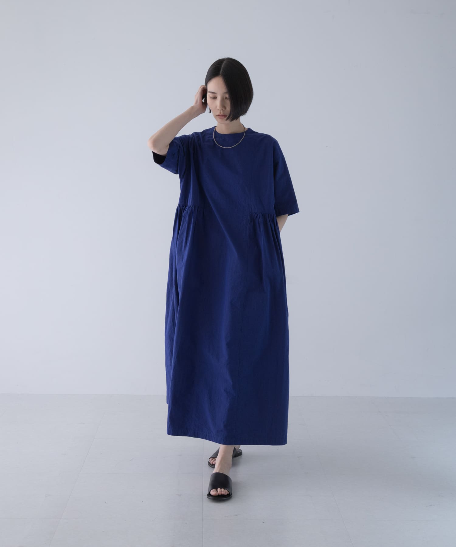 ROYAL BLUE