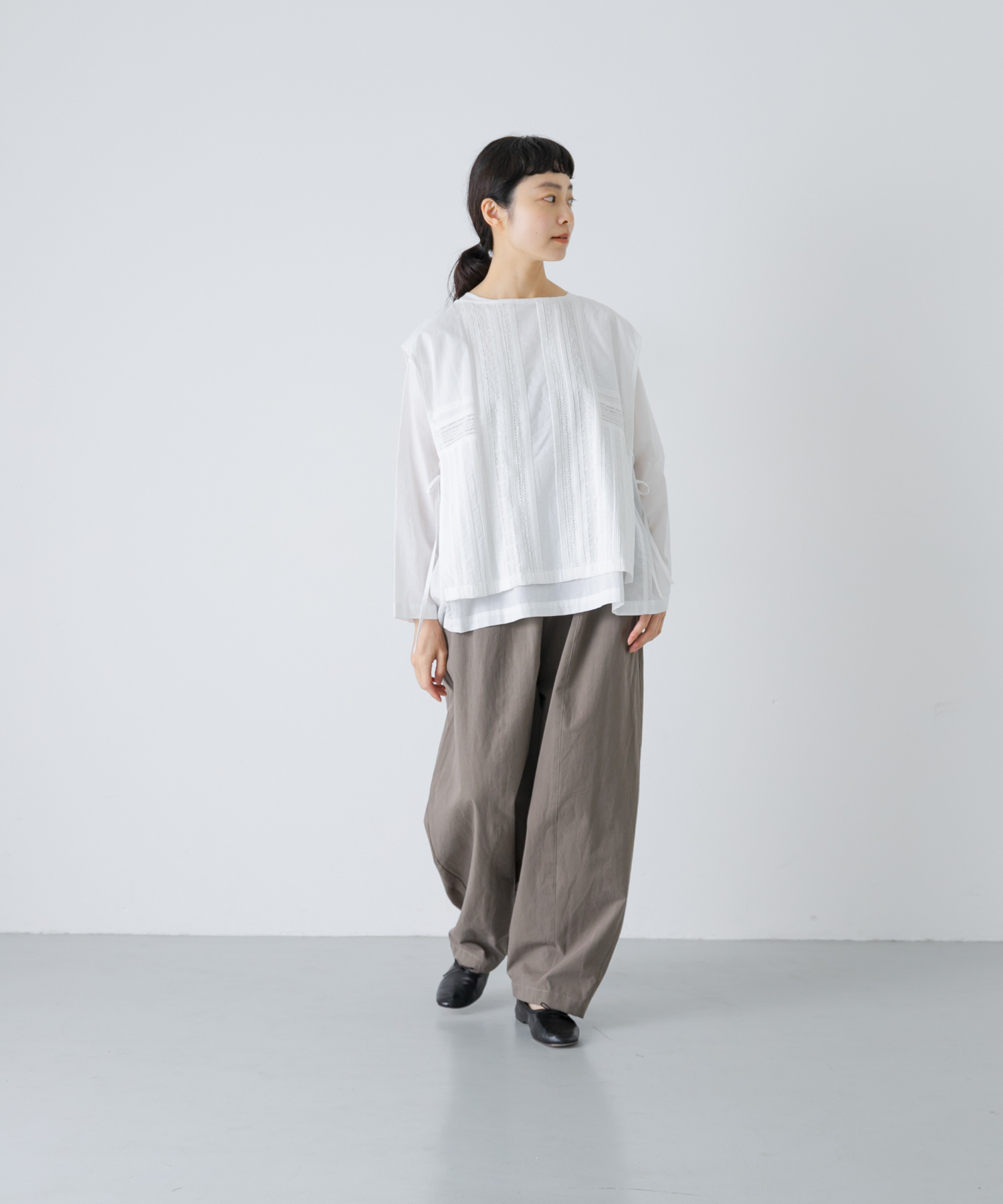 GRAY KHK