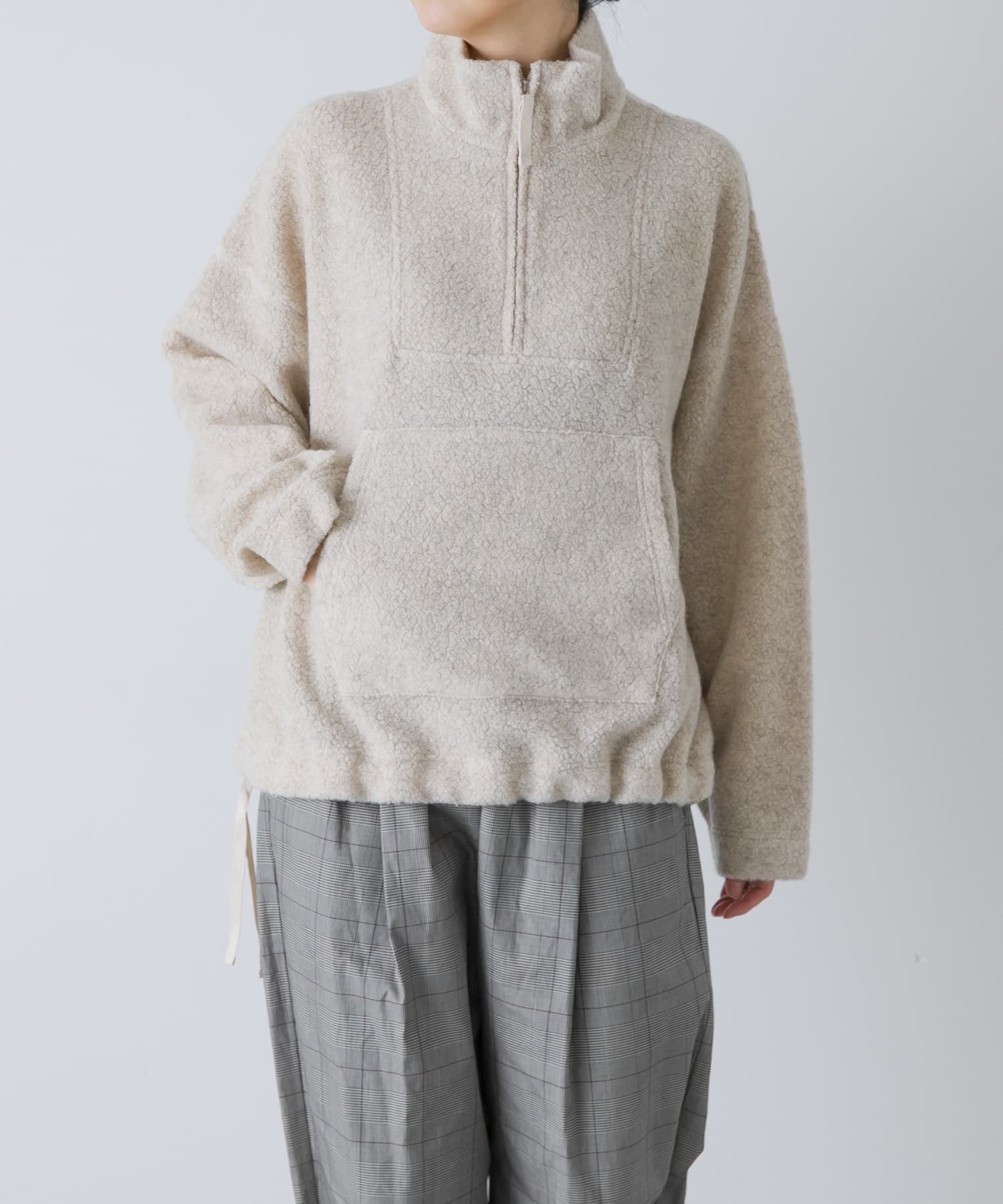 L/BEIGE