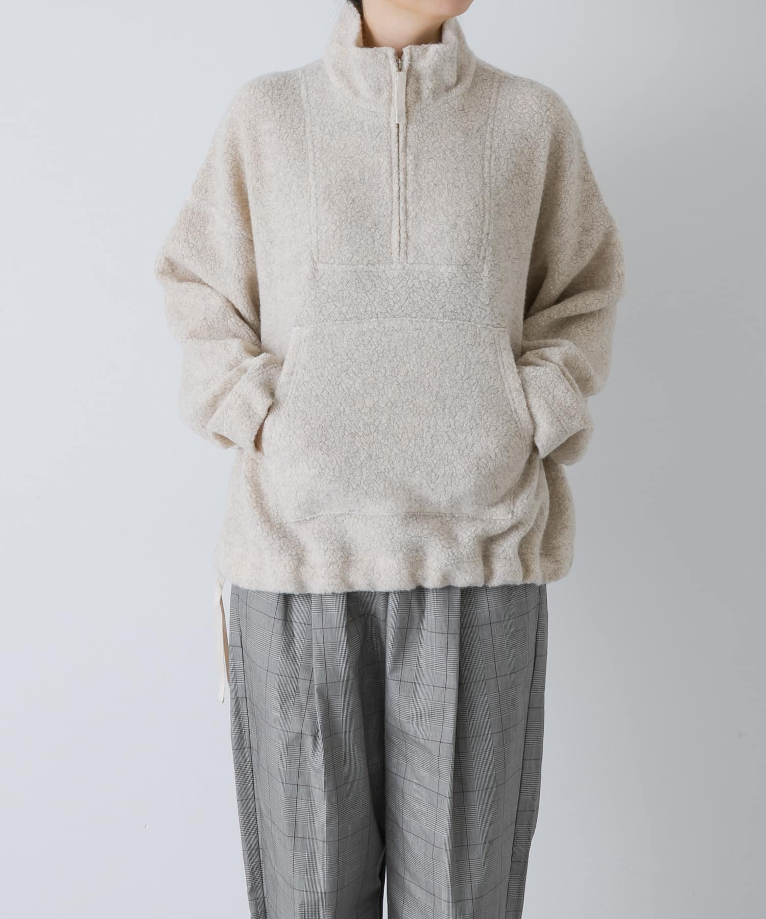 L/BEIGE