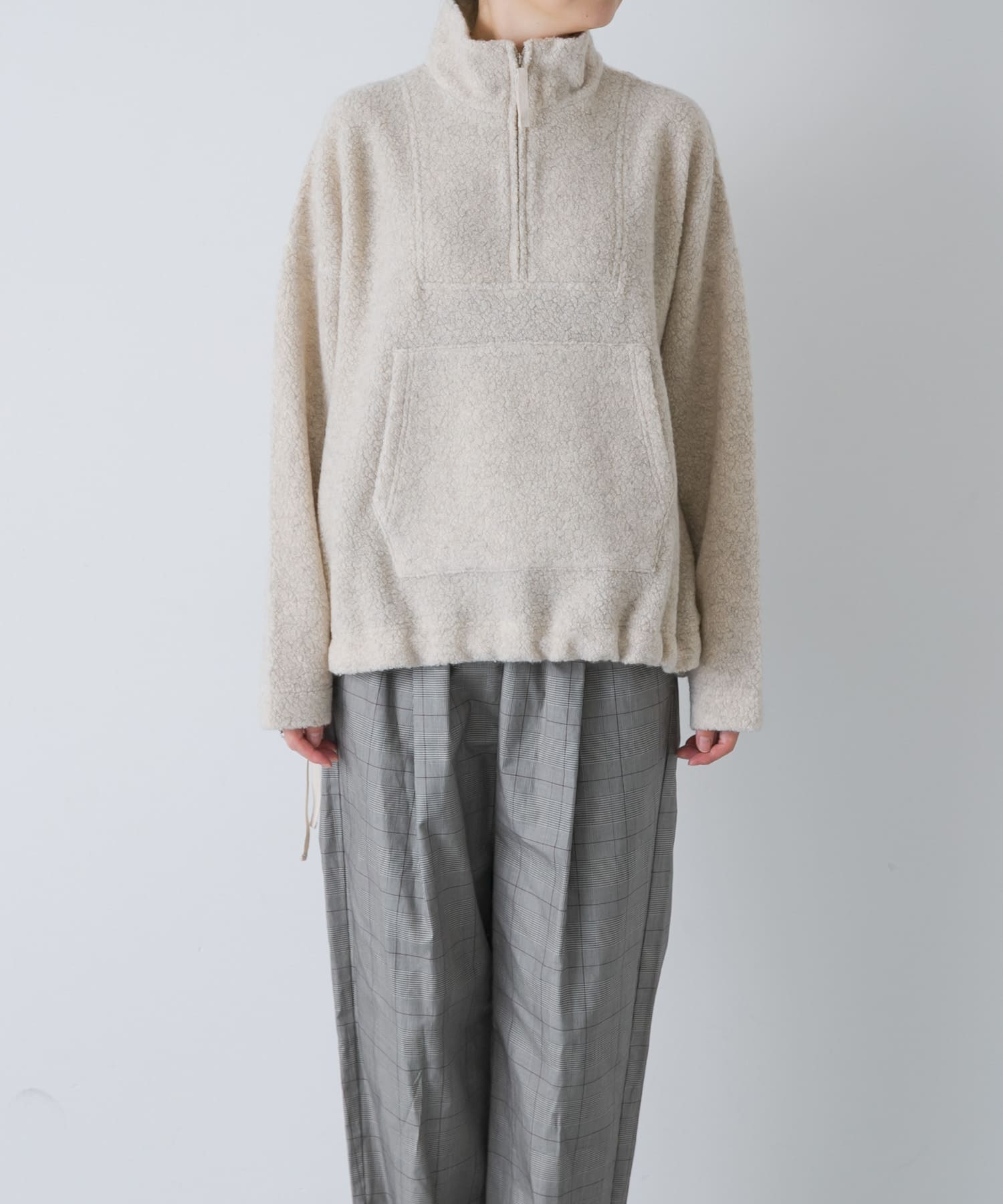 L/BEIGE