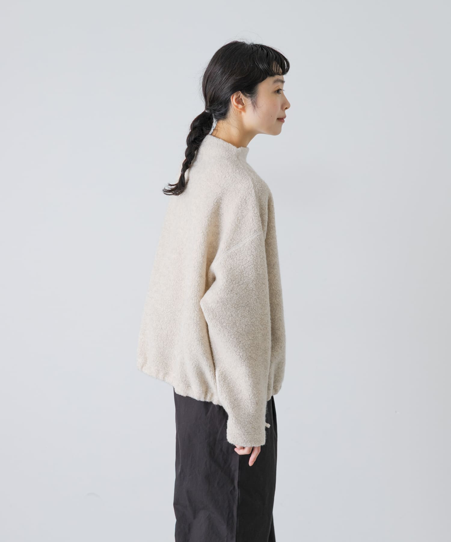 L/BEIGE