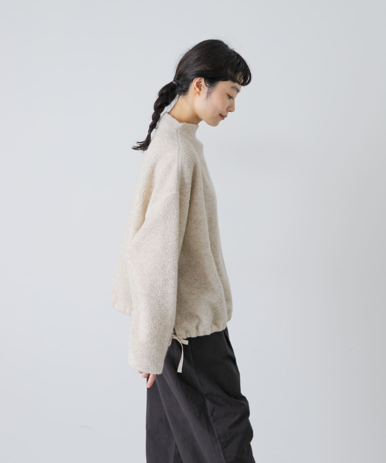 L/BEIGE