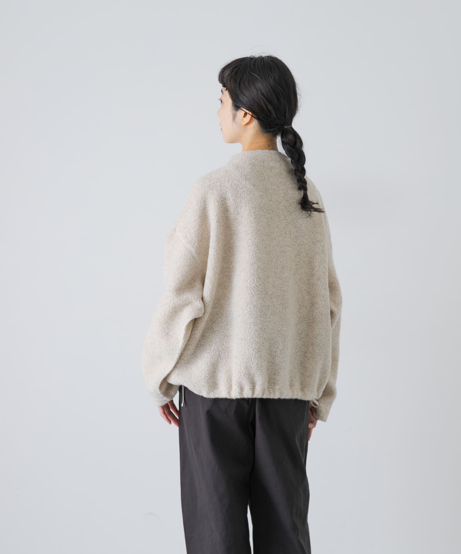 L/BEIGE