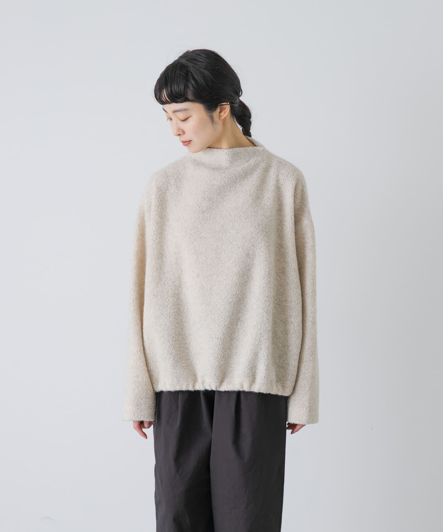 L/BEIGE
