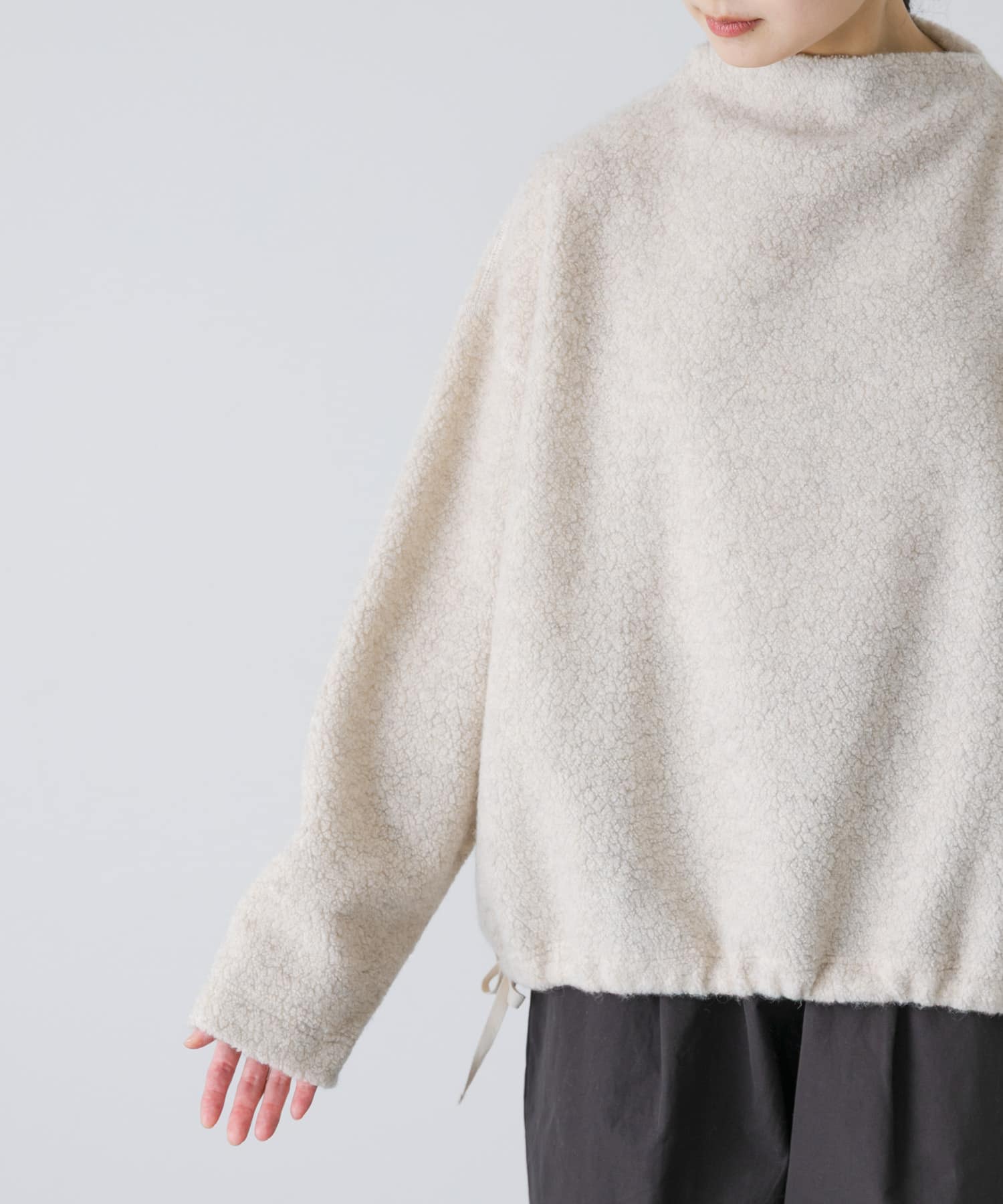 L/BEIGE