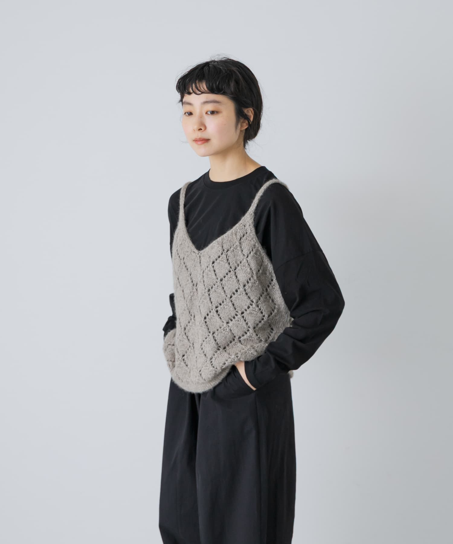 ペルー柄編ニットキャミソール(Free CHARCOAL): トップス｜URBAN