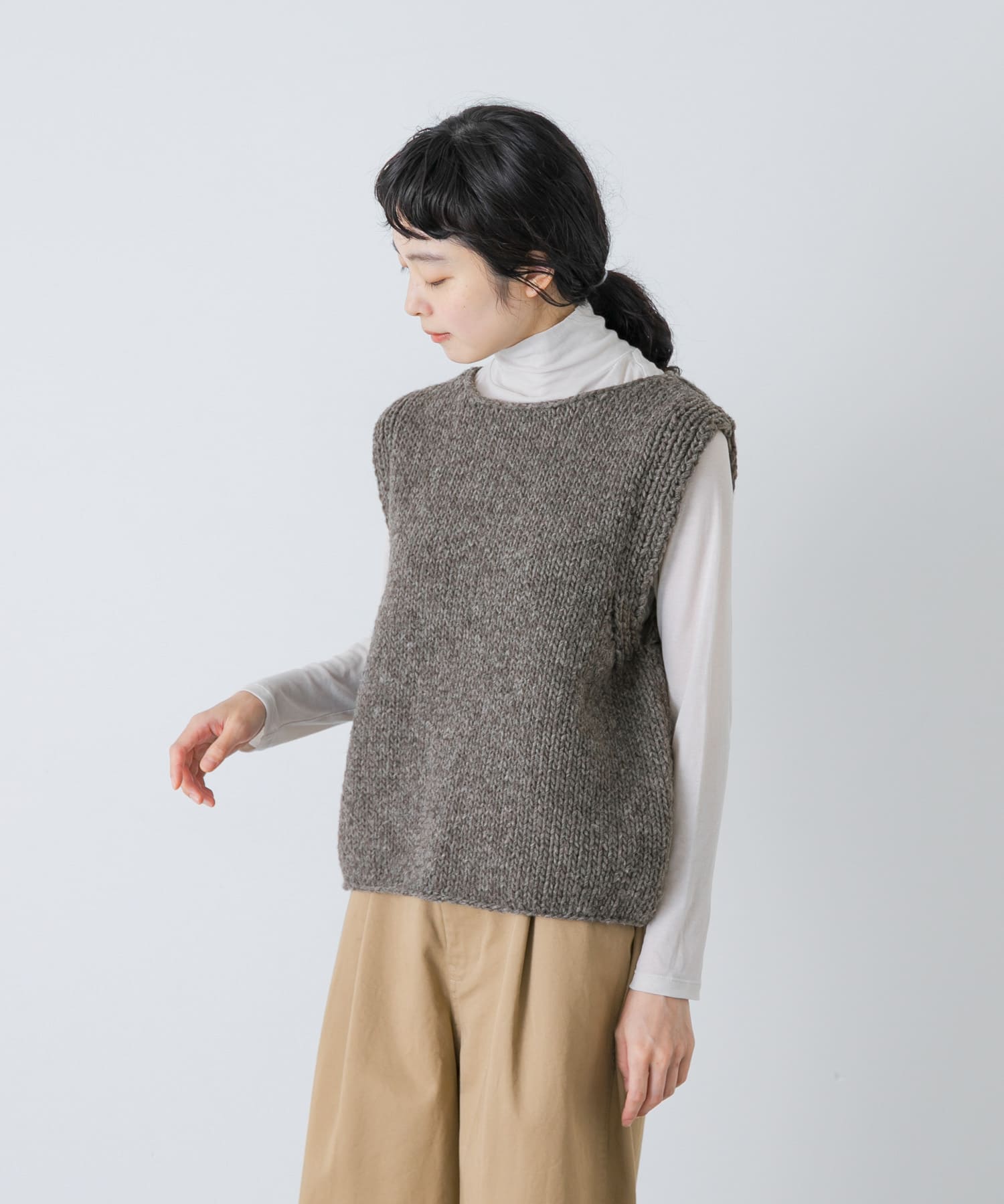 M/GRAY