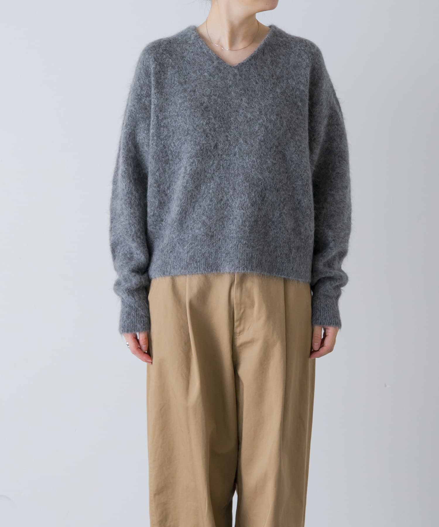 GRAY