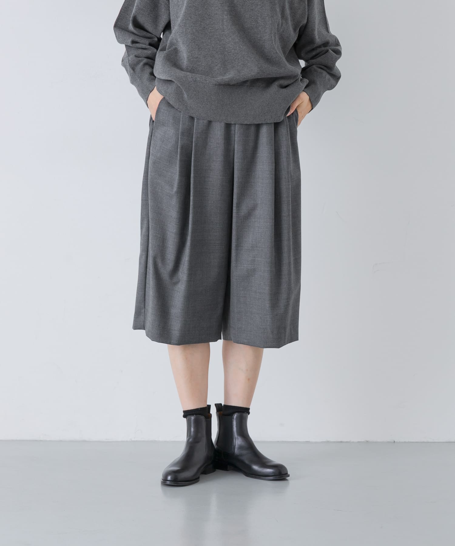 ウールハーフパンツ