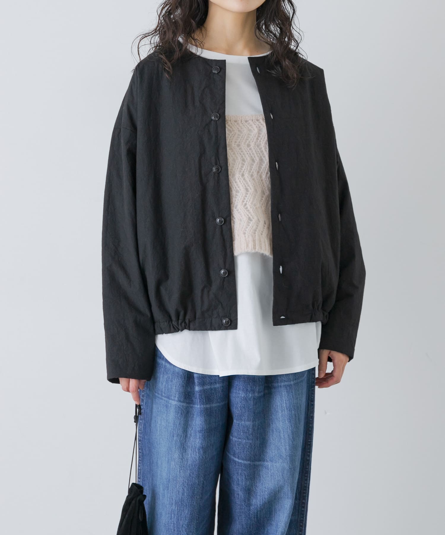 中綿ノーカラージャケット