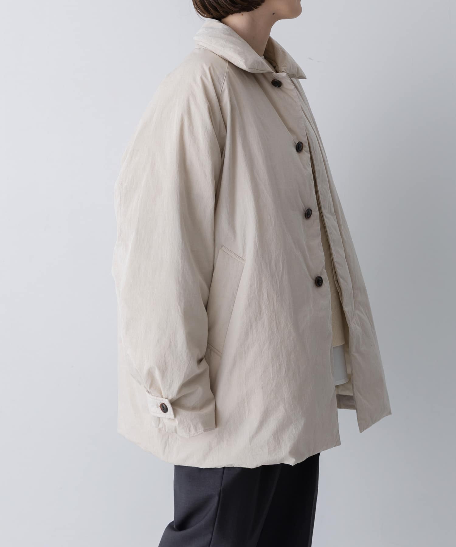 L/BEIGE