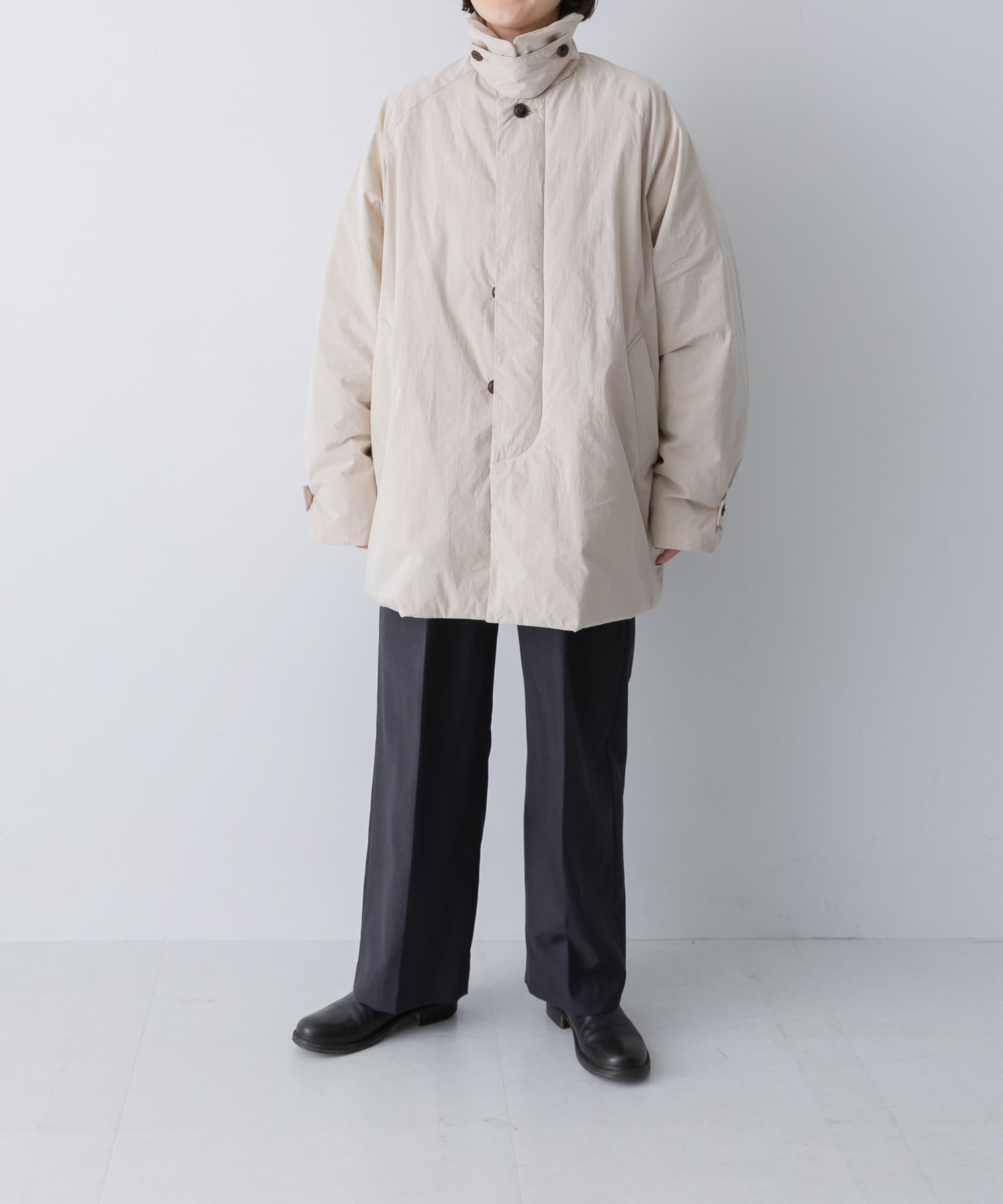 L/BEIGE