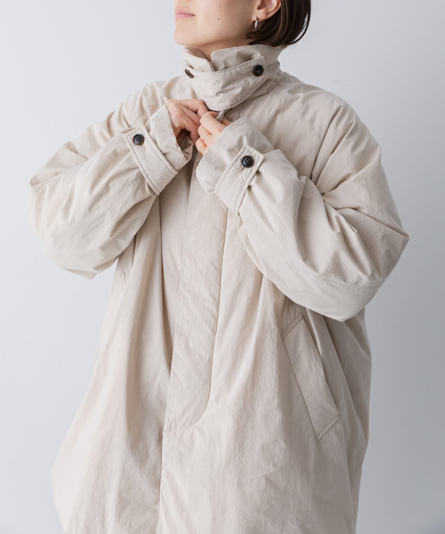 L/BEIGE