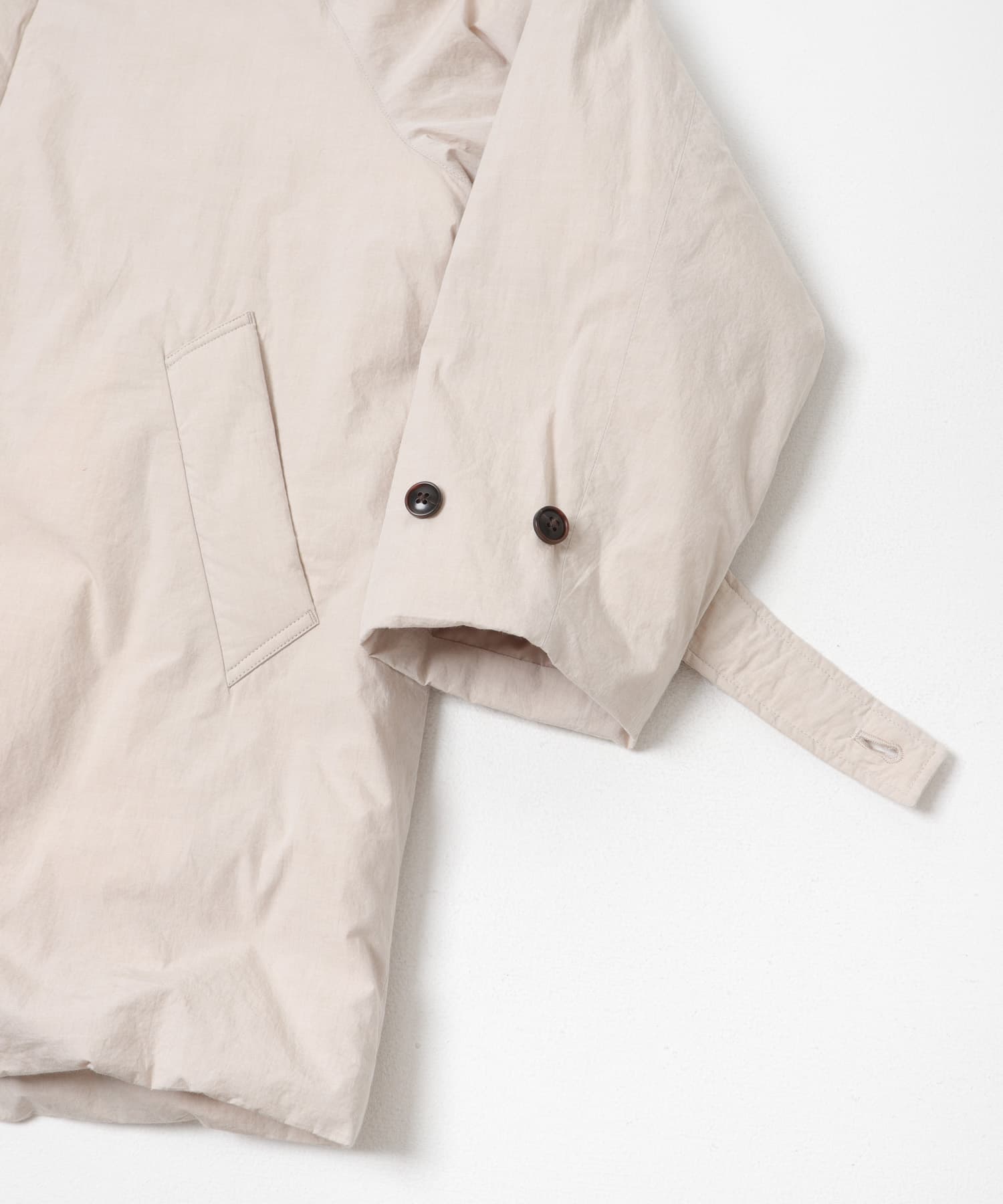 L/BEIGE