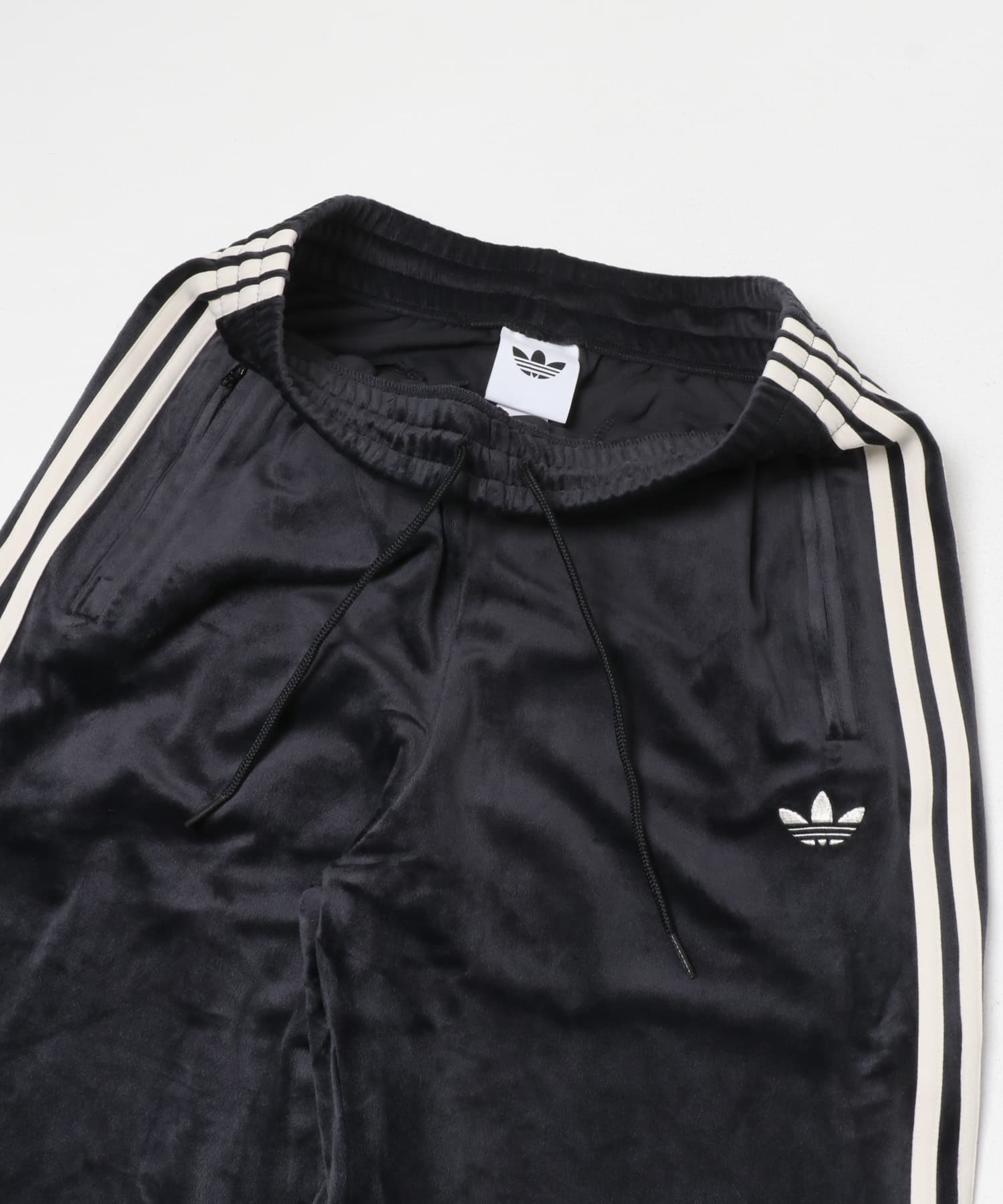 adidas　FIREBIRD VELOUR TP BLACK XS
