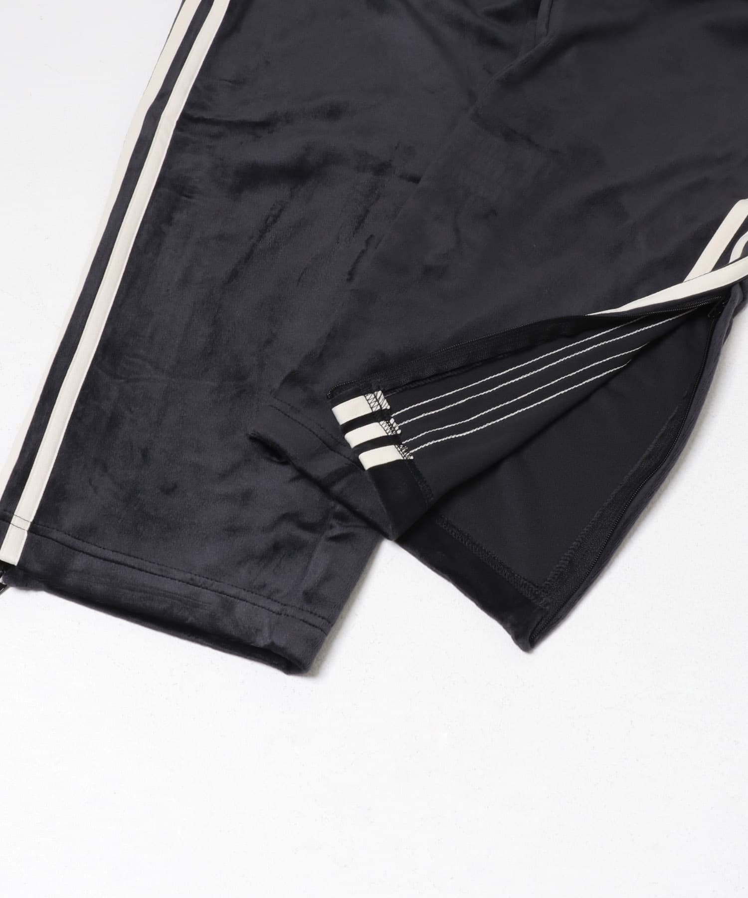 adidas　FIREBIRD VELOUR TP BLACK XS