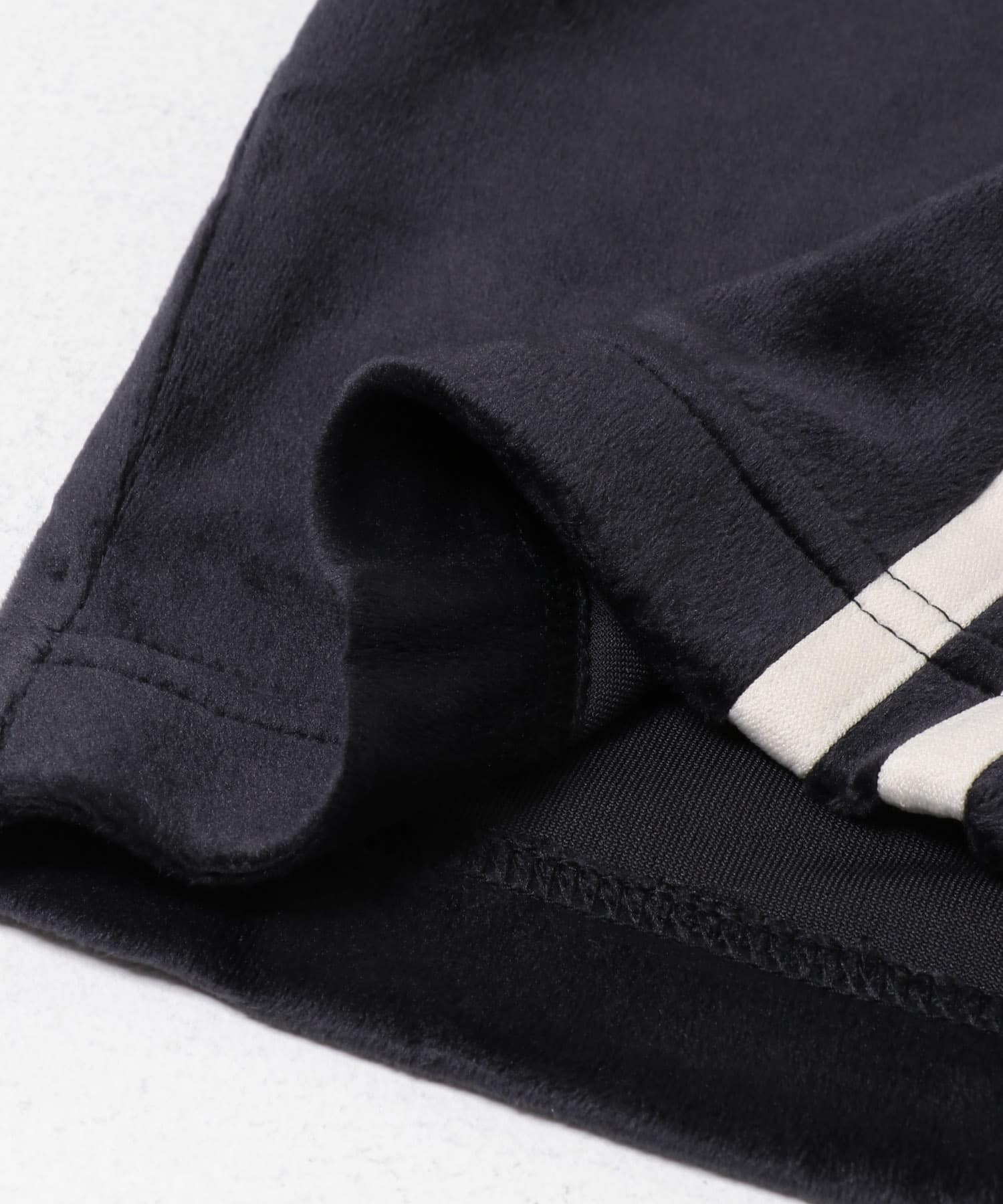 adidas　FIREBIRD VELOUR TP BLACK XS