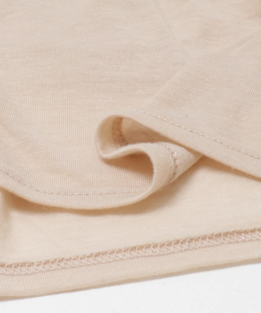 レイヤードヘンリーネックTEE NUDE One