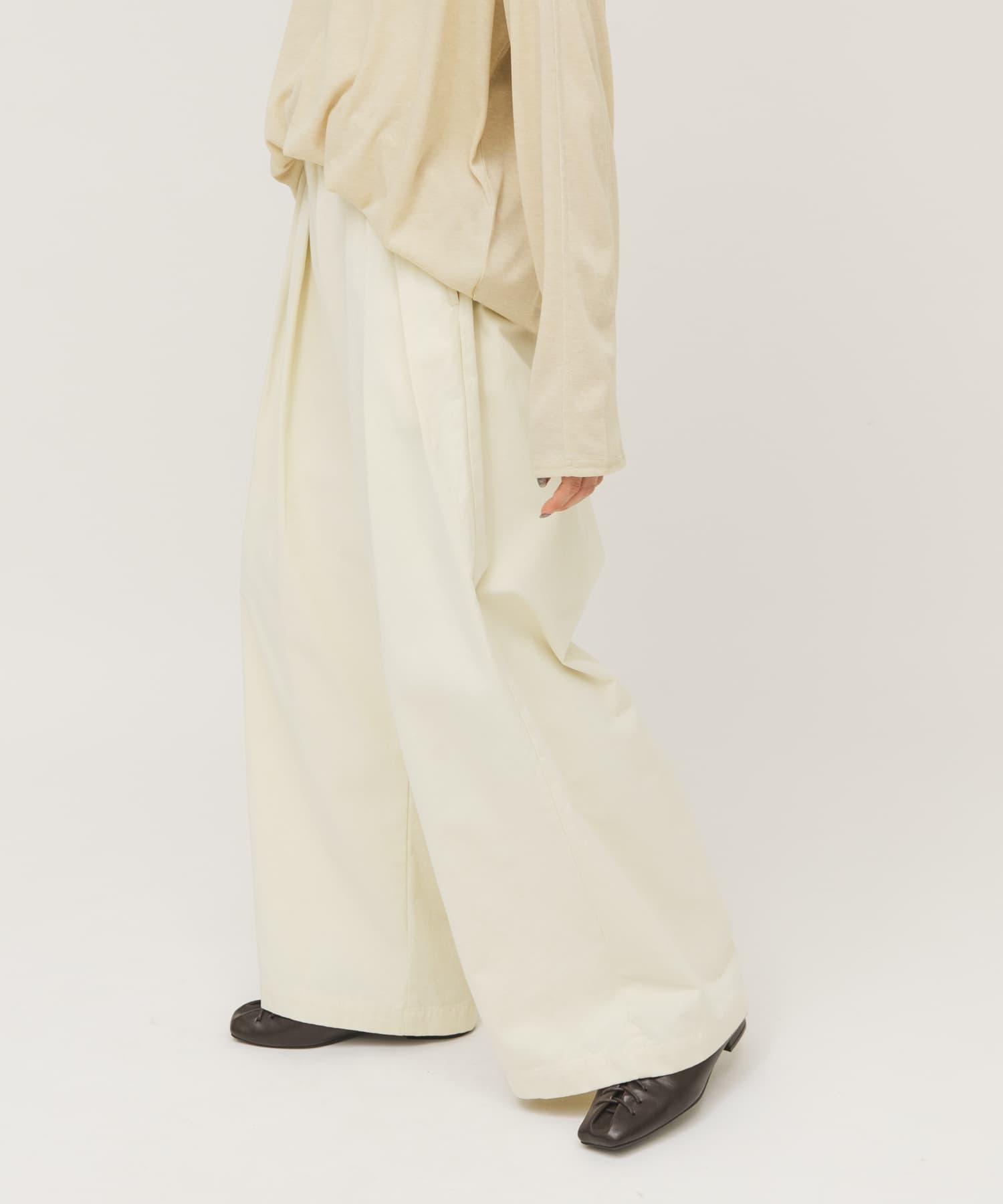 IVORY
