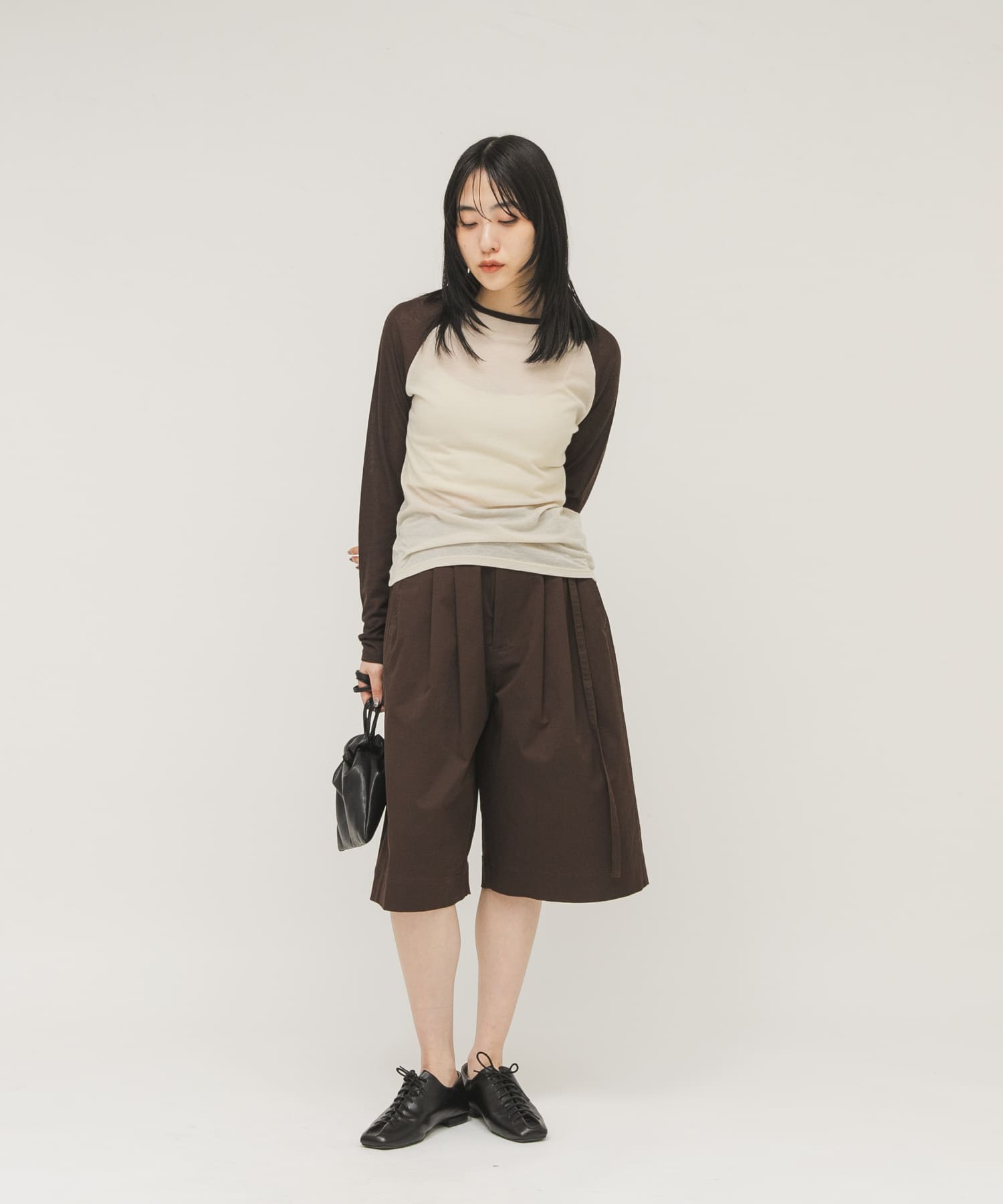 身長 : 163cm サイズ : one