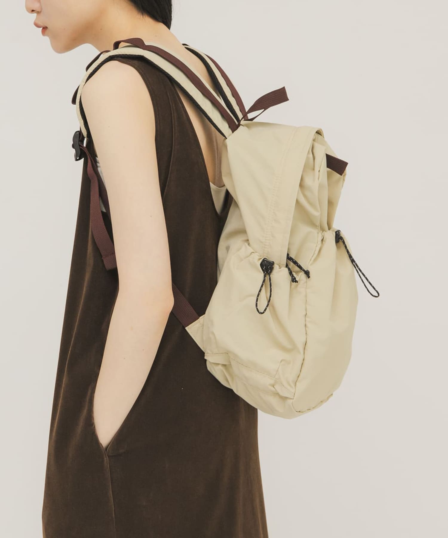 アウトポケットナイロンバックパック BEIGE One