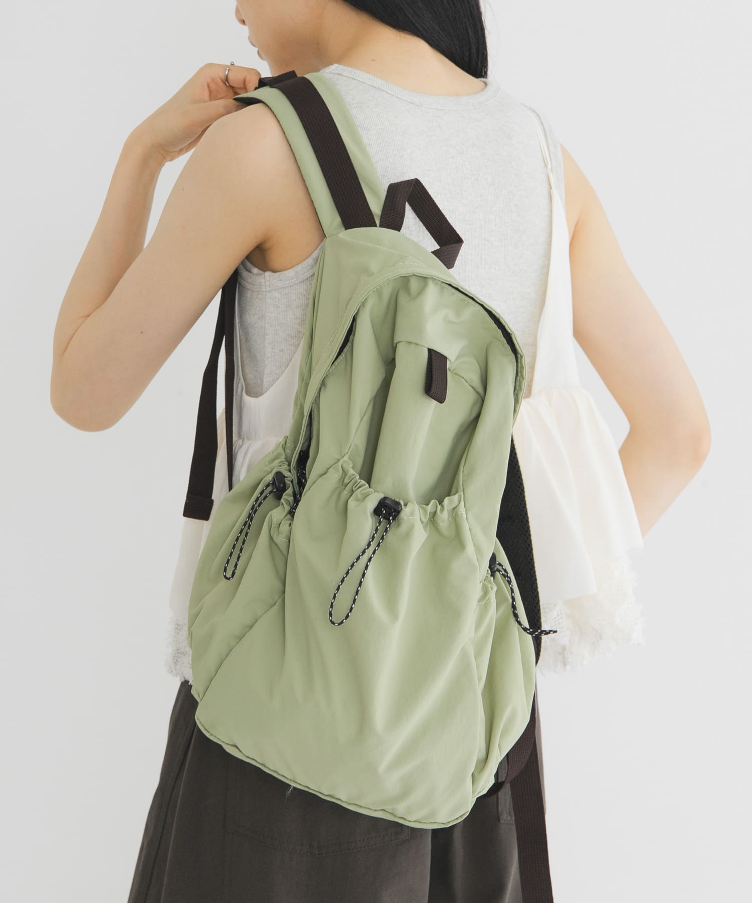 アウトポケットナイロンバックパック L.KHAKI One