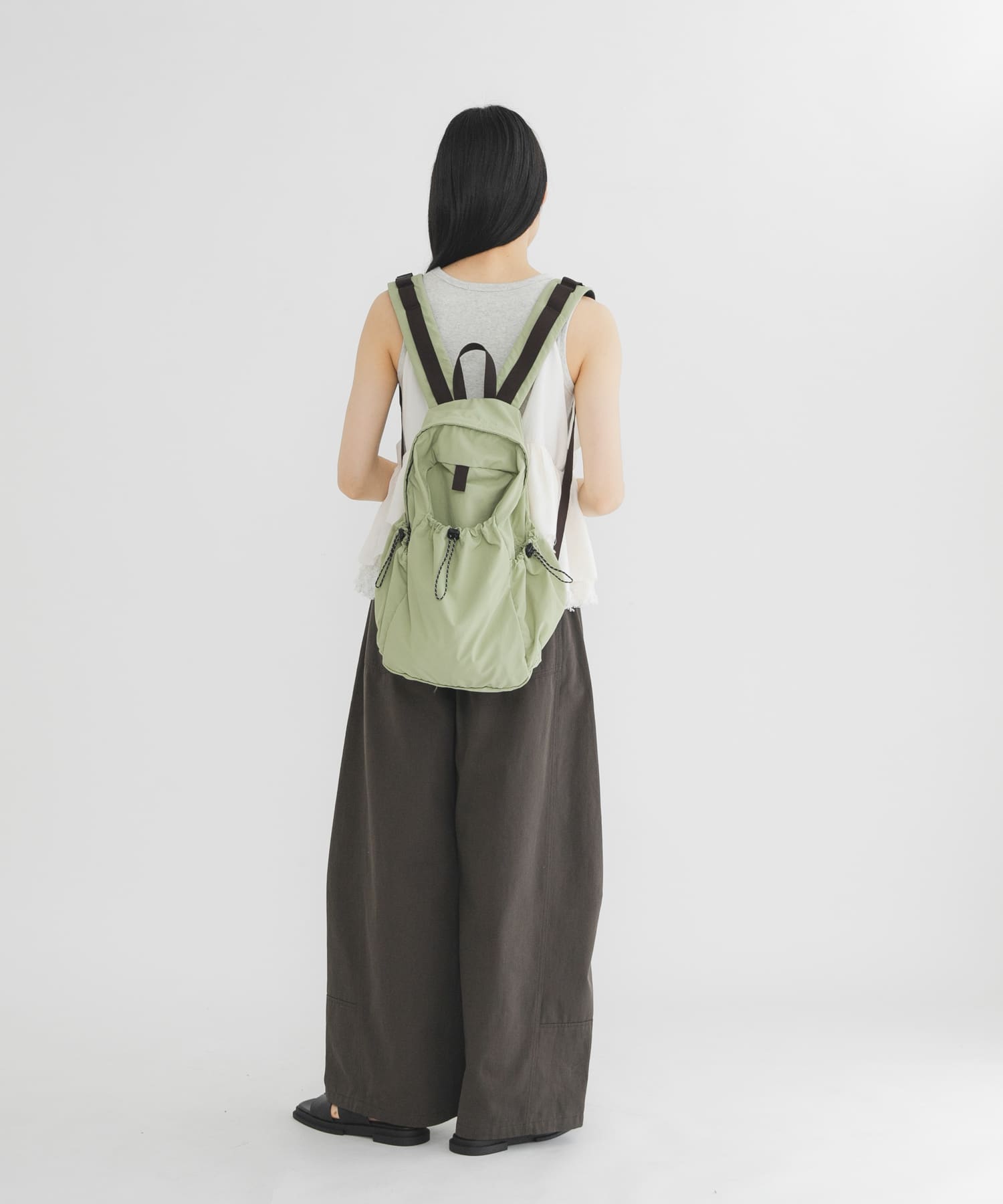 アウトポケットナイロンバックパック L.KHAKI One