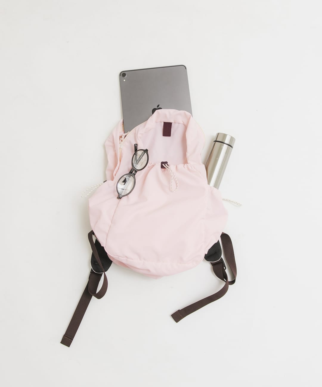 アウトポケットナイロンバックパック