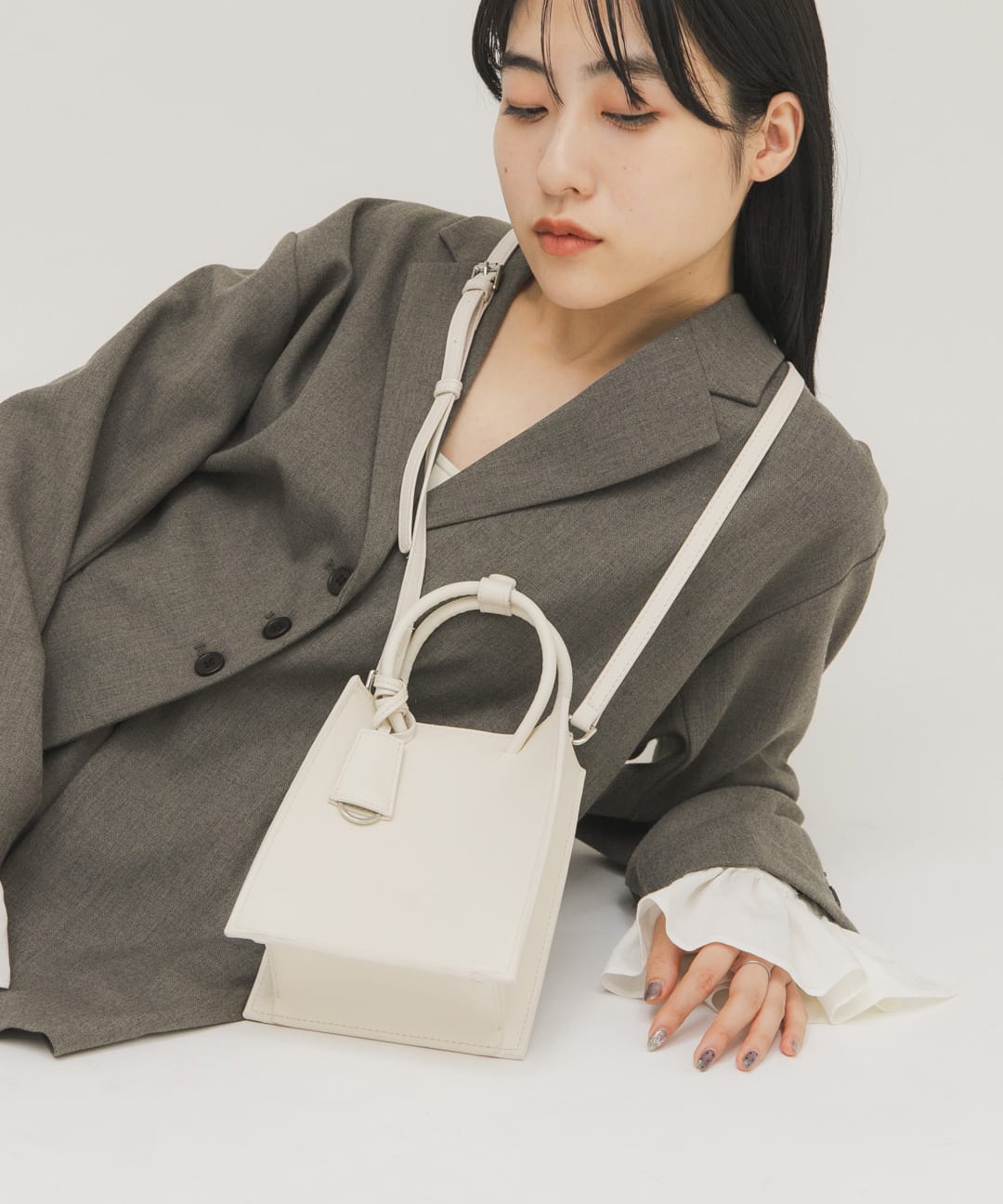 チャーム付きスクエアミニBAG(One BLACK): バッグ｜URBAN RESEARCH公式