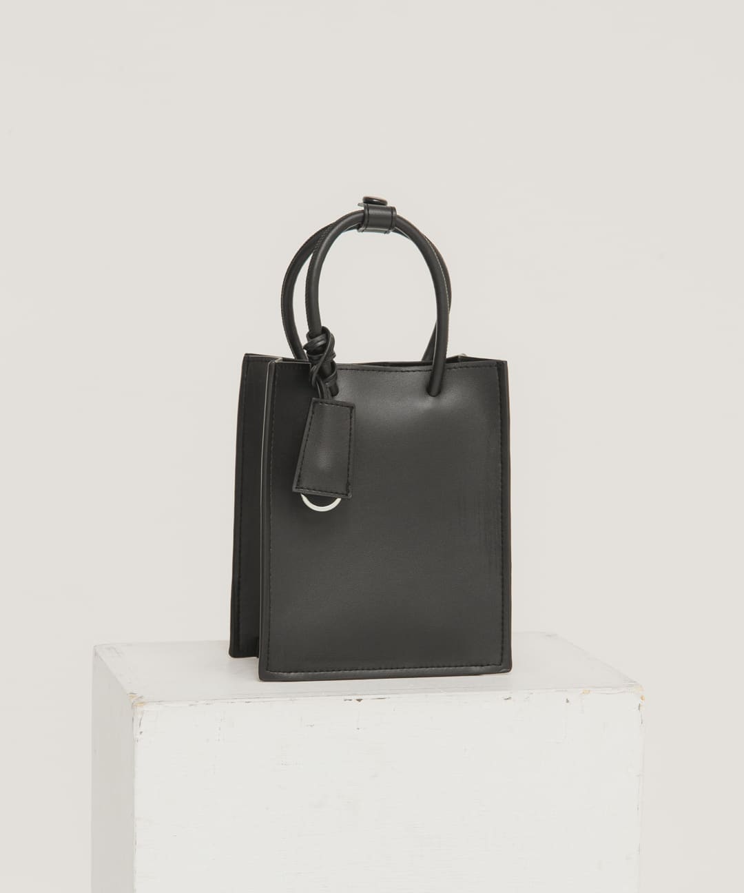 チャーム付きスクエアミニBAG