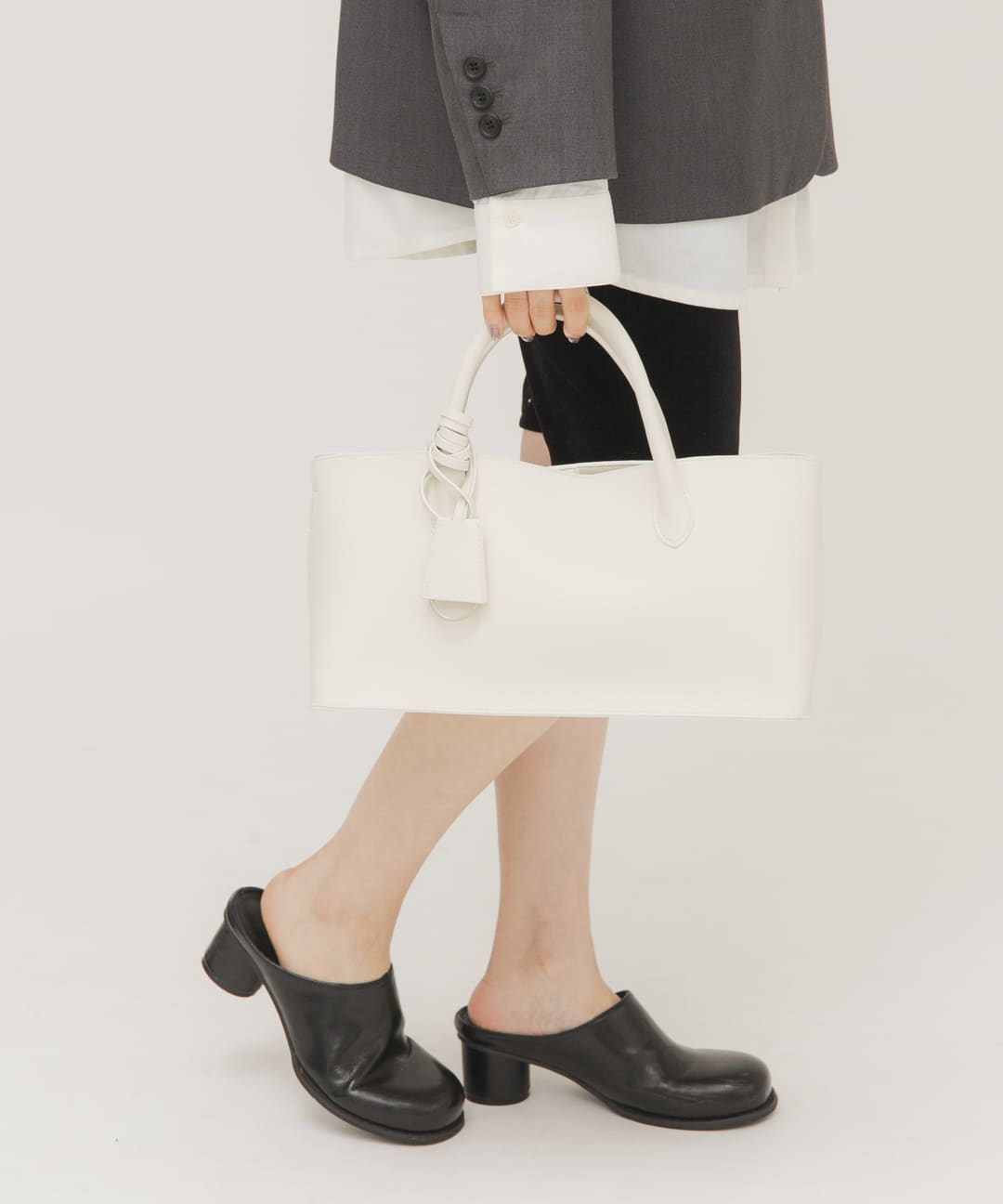 チャーム付きワイドボックスBAG OFF One