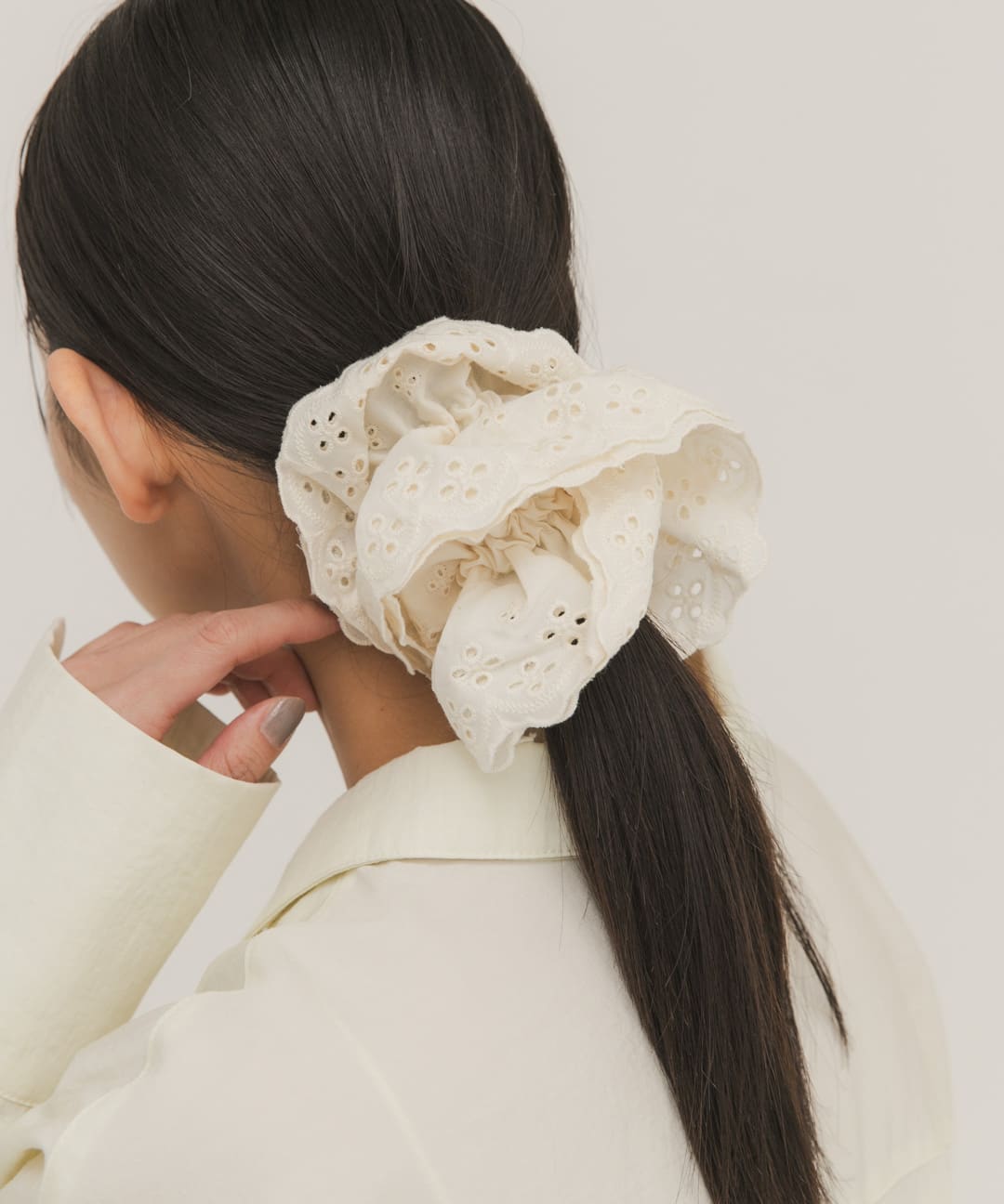 レースシュシュ IVORY One
