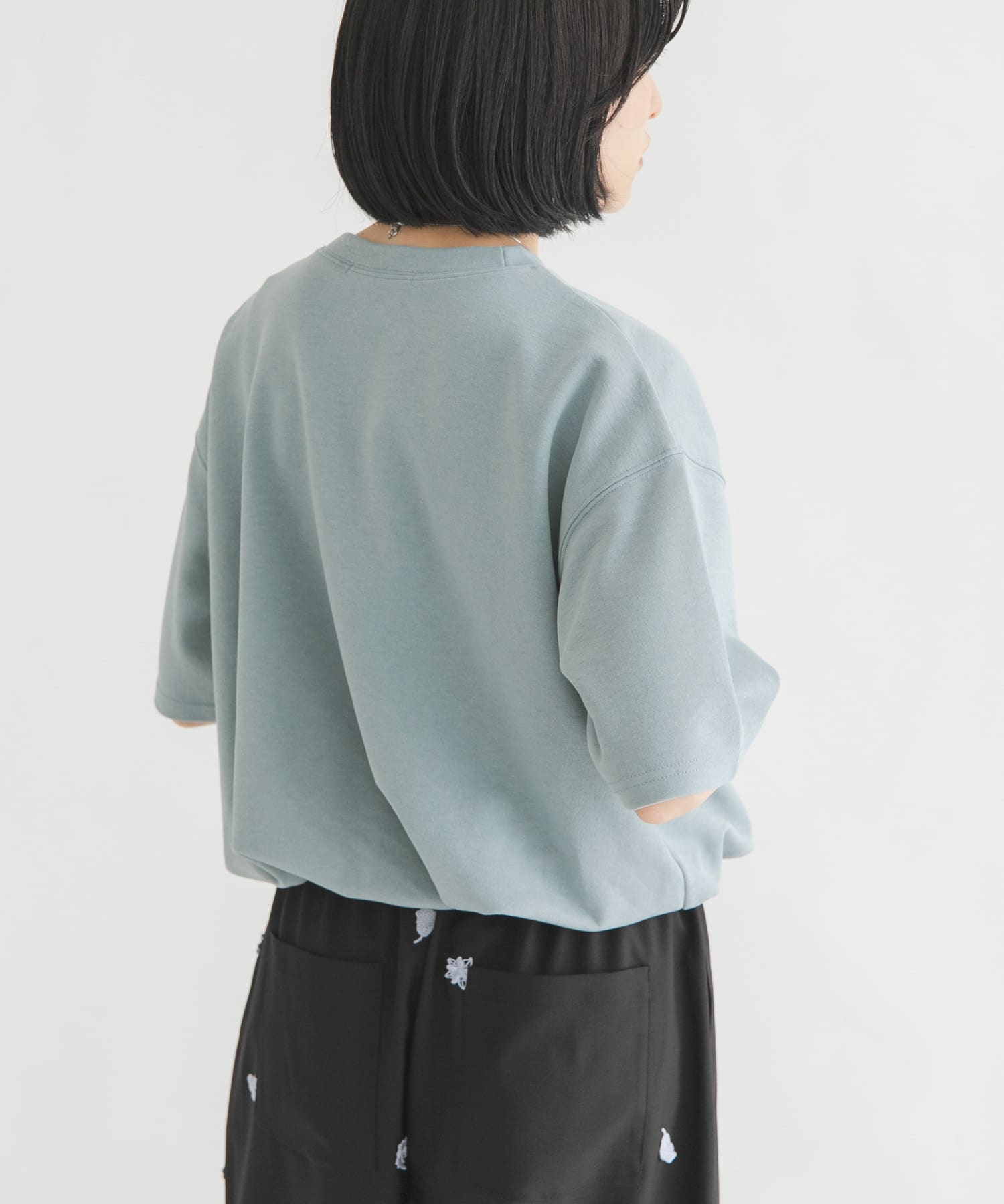 SMOKY BLUE