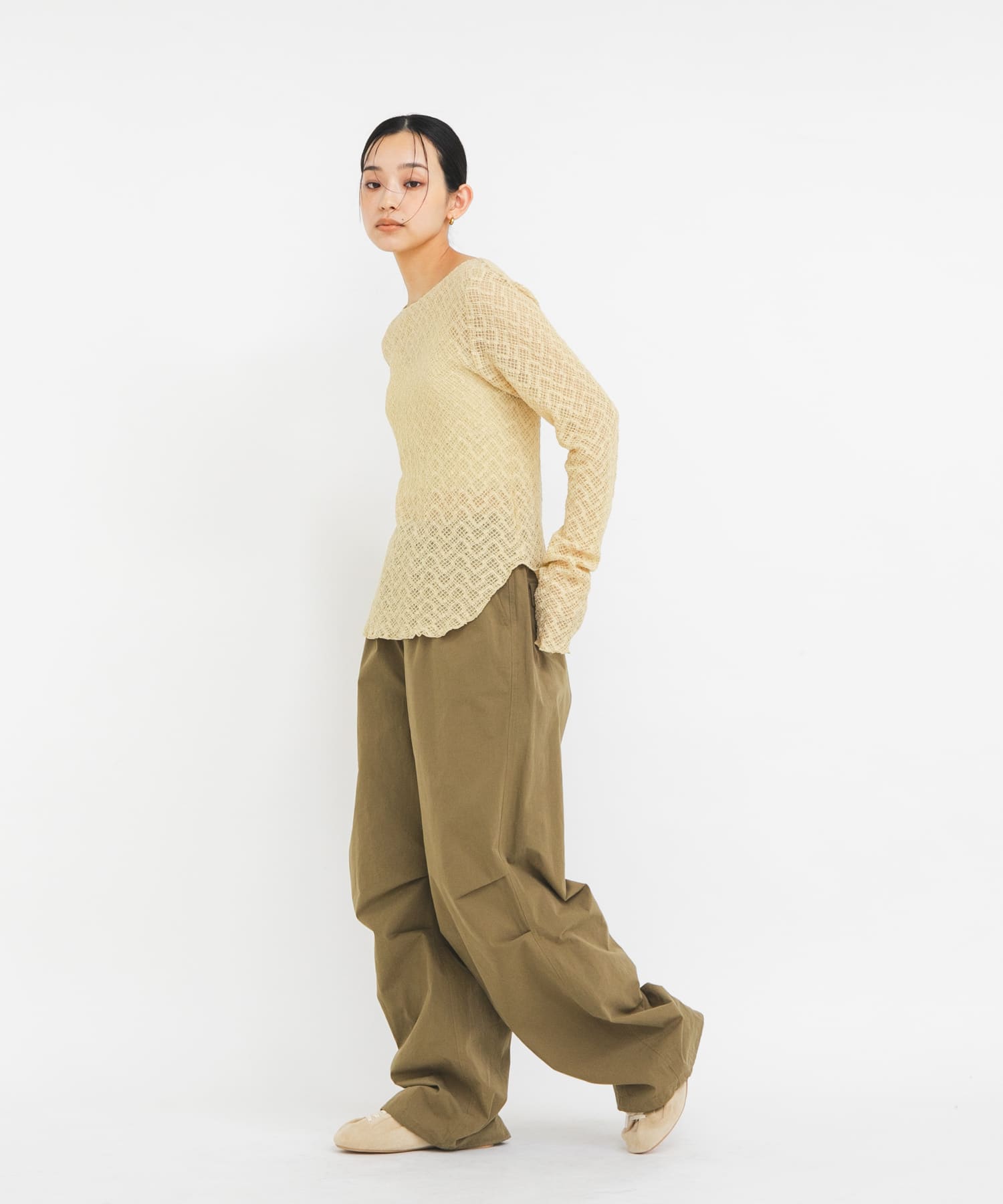 身長 : 163cm サイズ : one