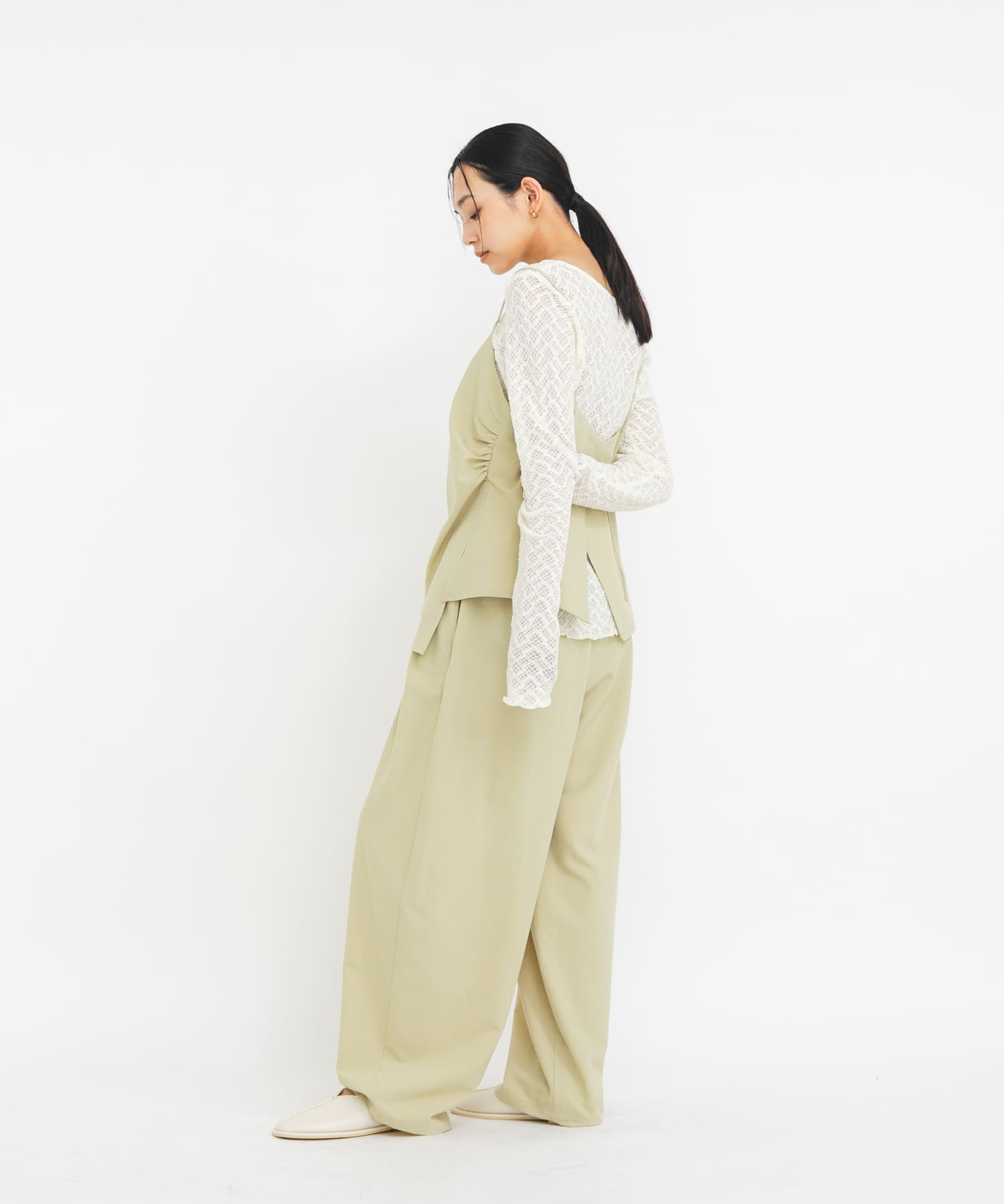 身長 : 163cm サイズ : one
