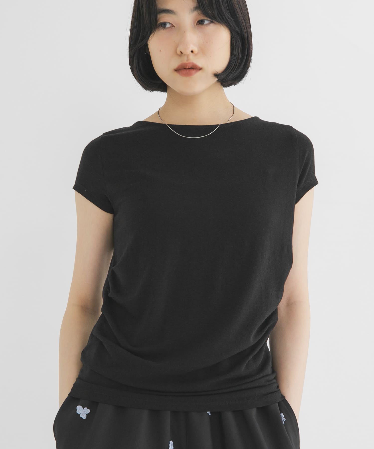 タックドレープTEE