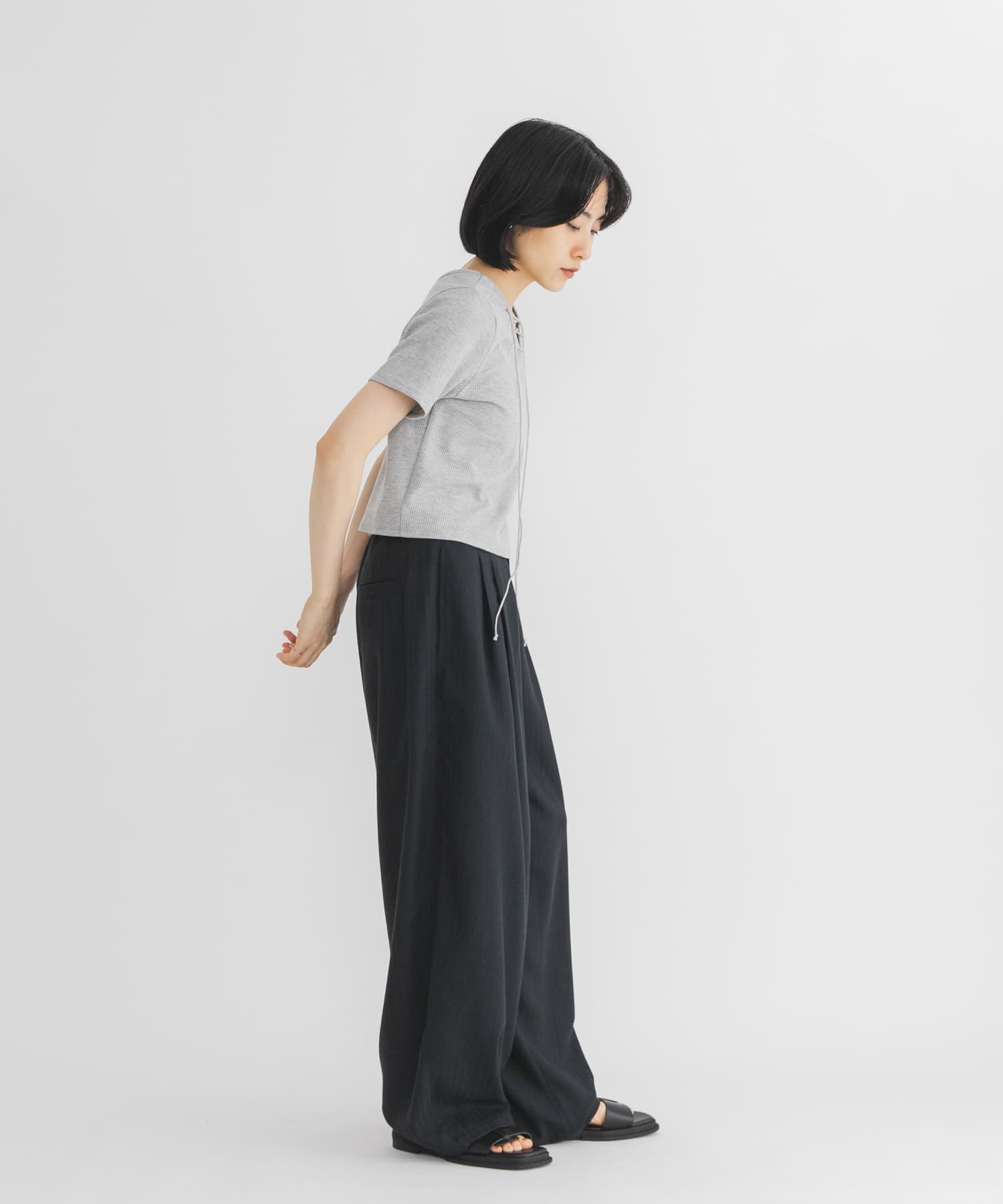 TOP GRAY