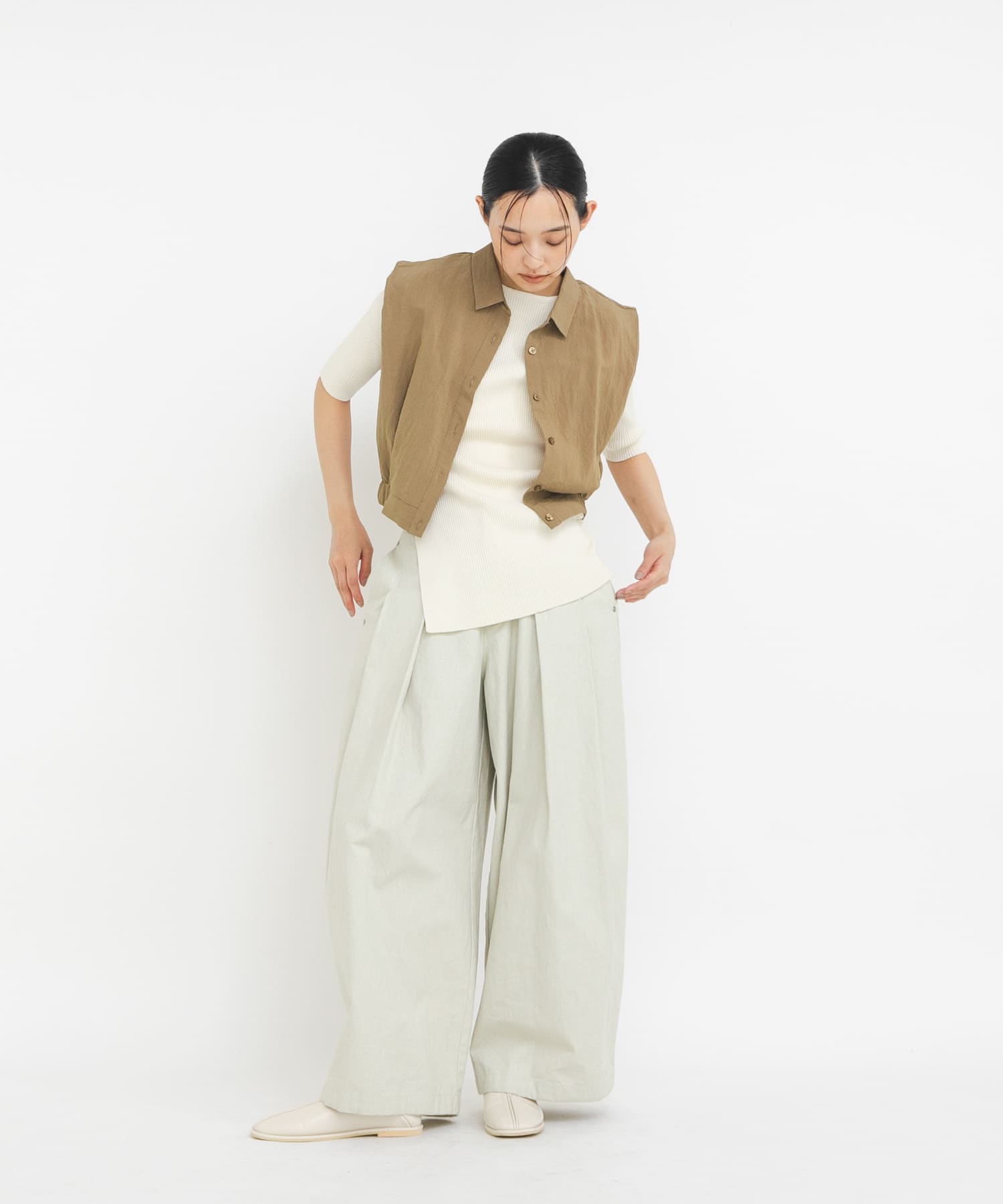 身長 : 163cm サイズ : one